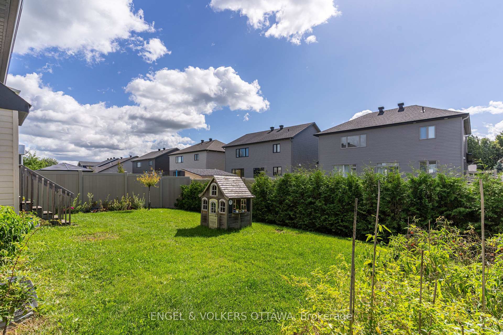 Photo 45 of 920 Lucerne Drive, Russell, Embrun — HOMEH