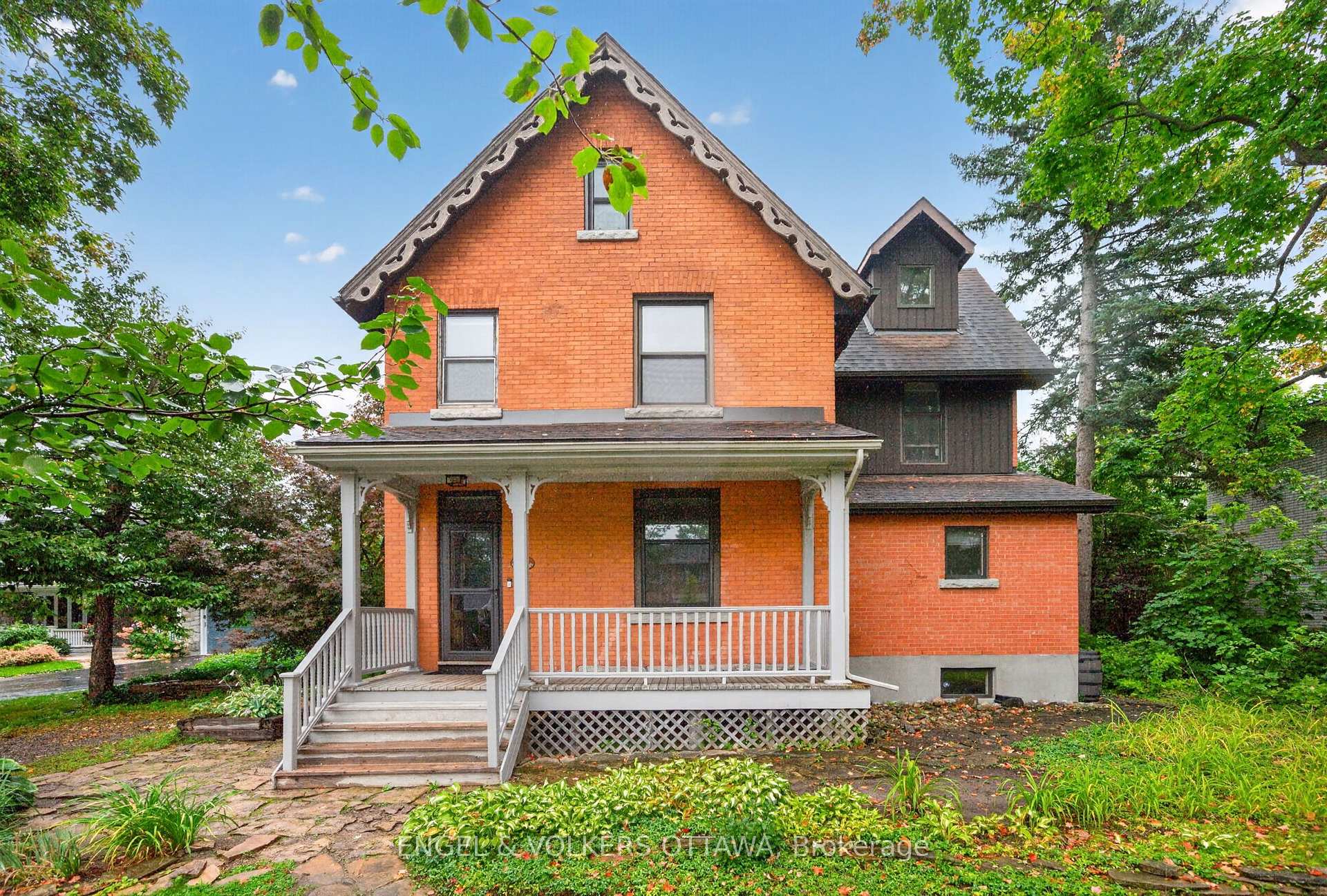 Front of 2241 Old Lilac Lane