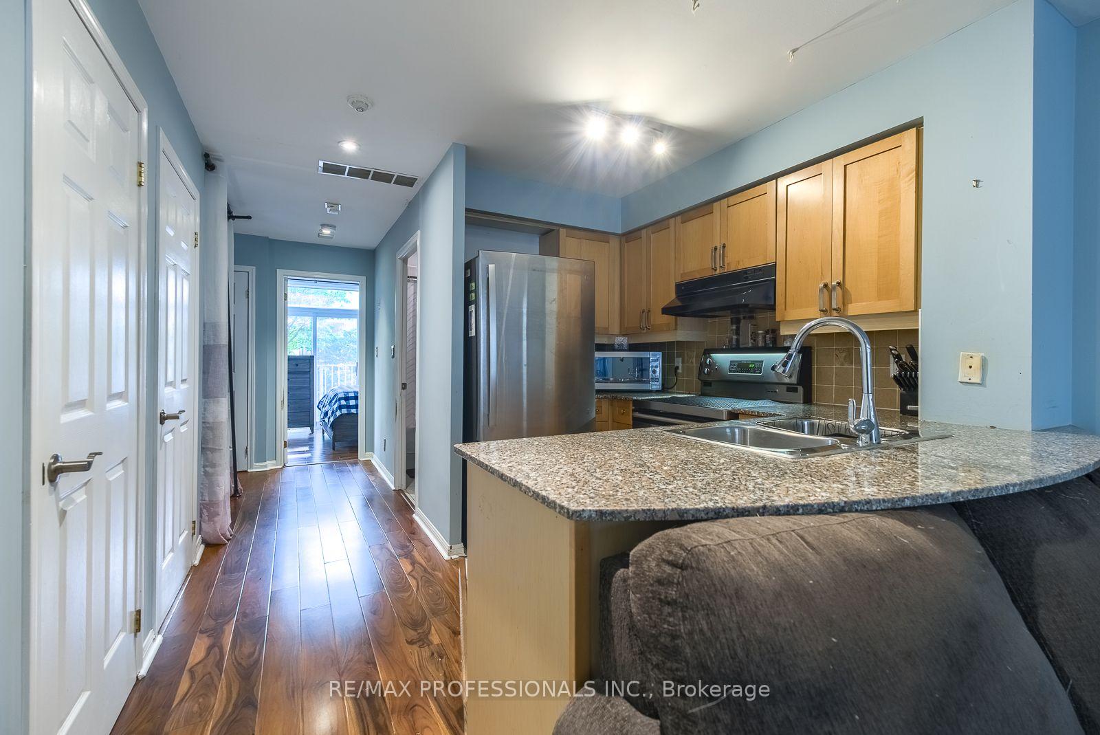 Photo 15 of Unit 232, 30 Stadium Road, Toronto, Niagara — HOMEH