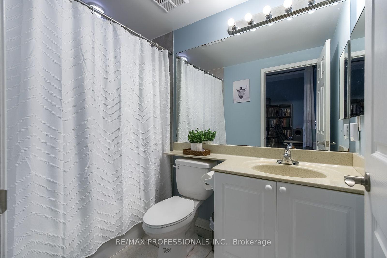 Photo 21 of Unit 232, 30 Stadium Road, Toronto, Niagara — HOMEH