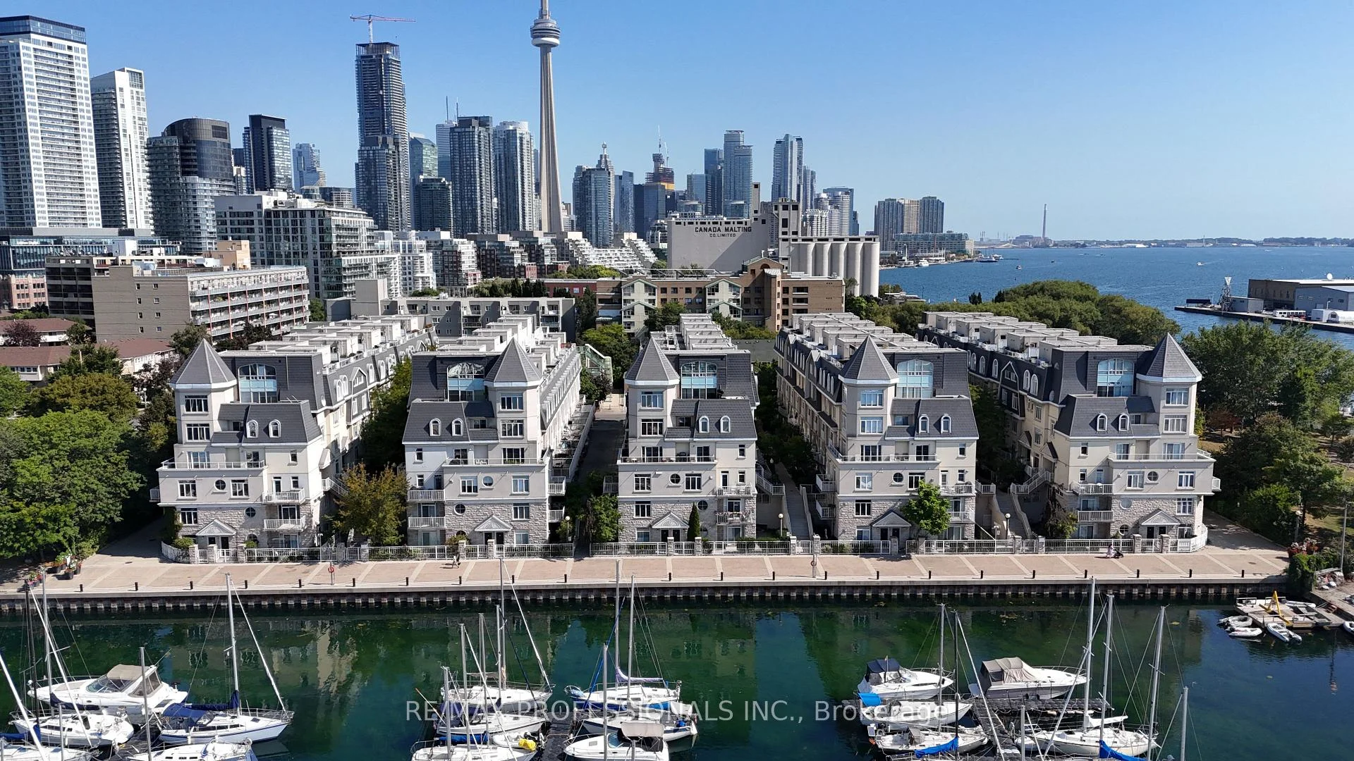 Photo 6 of Unit 232, 30 Stadium Road, Toronto, Niagara — HOMEH