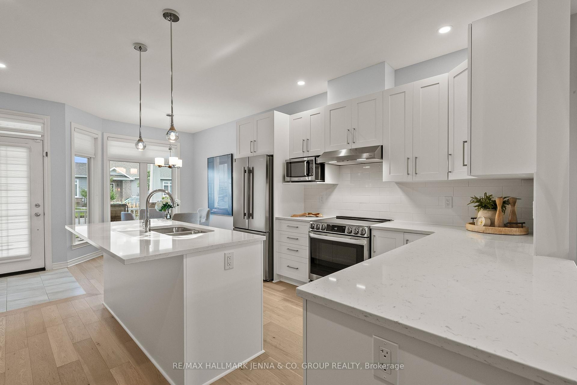 Photo 11 of 56 Kayenta Street, Ottawa, Remainder of Stittsville & Area — HOMEH