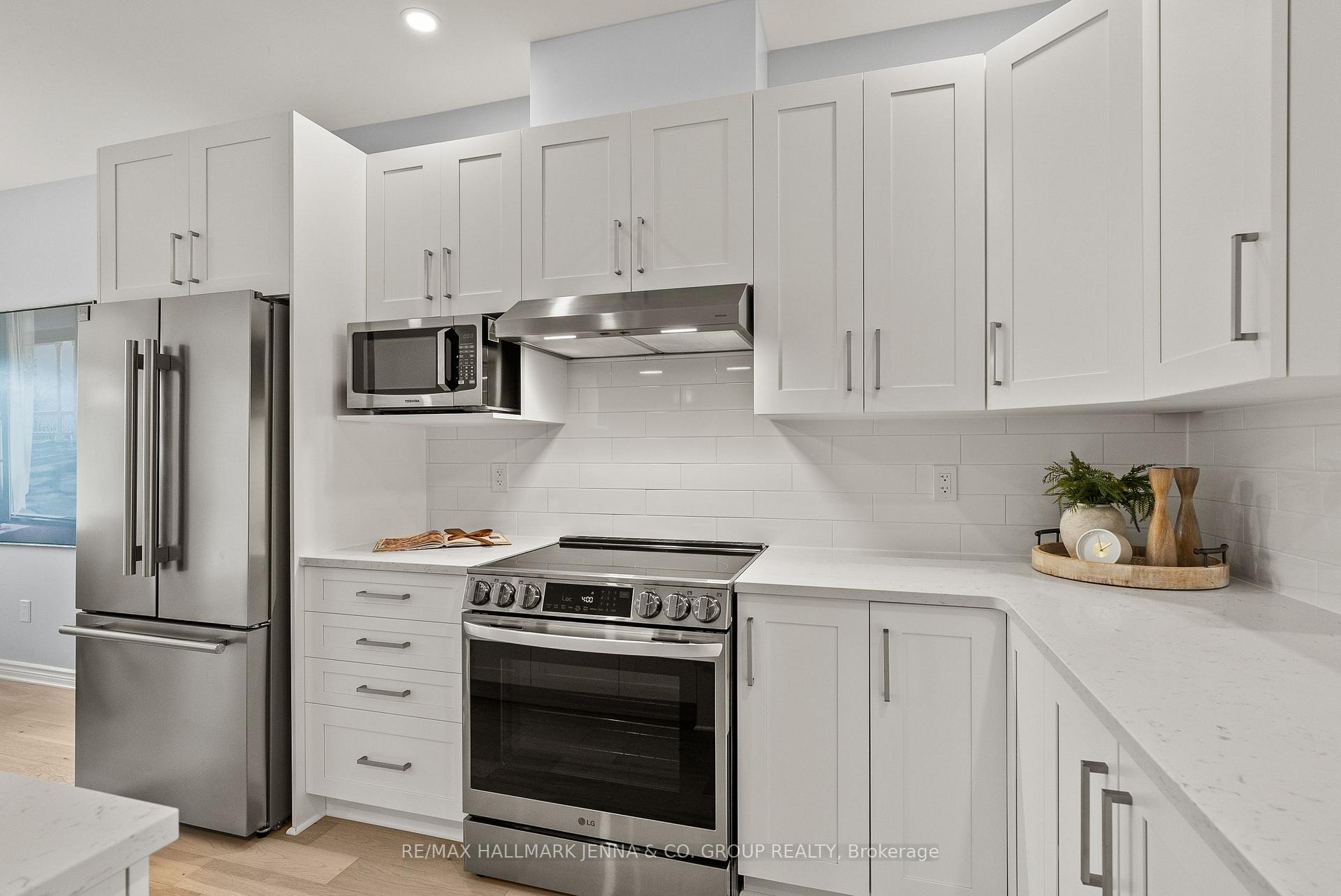 Photo 12 of 56 Kayenta Street, Ottawa, Remainder of Stittsville & Area — HOMEH