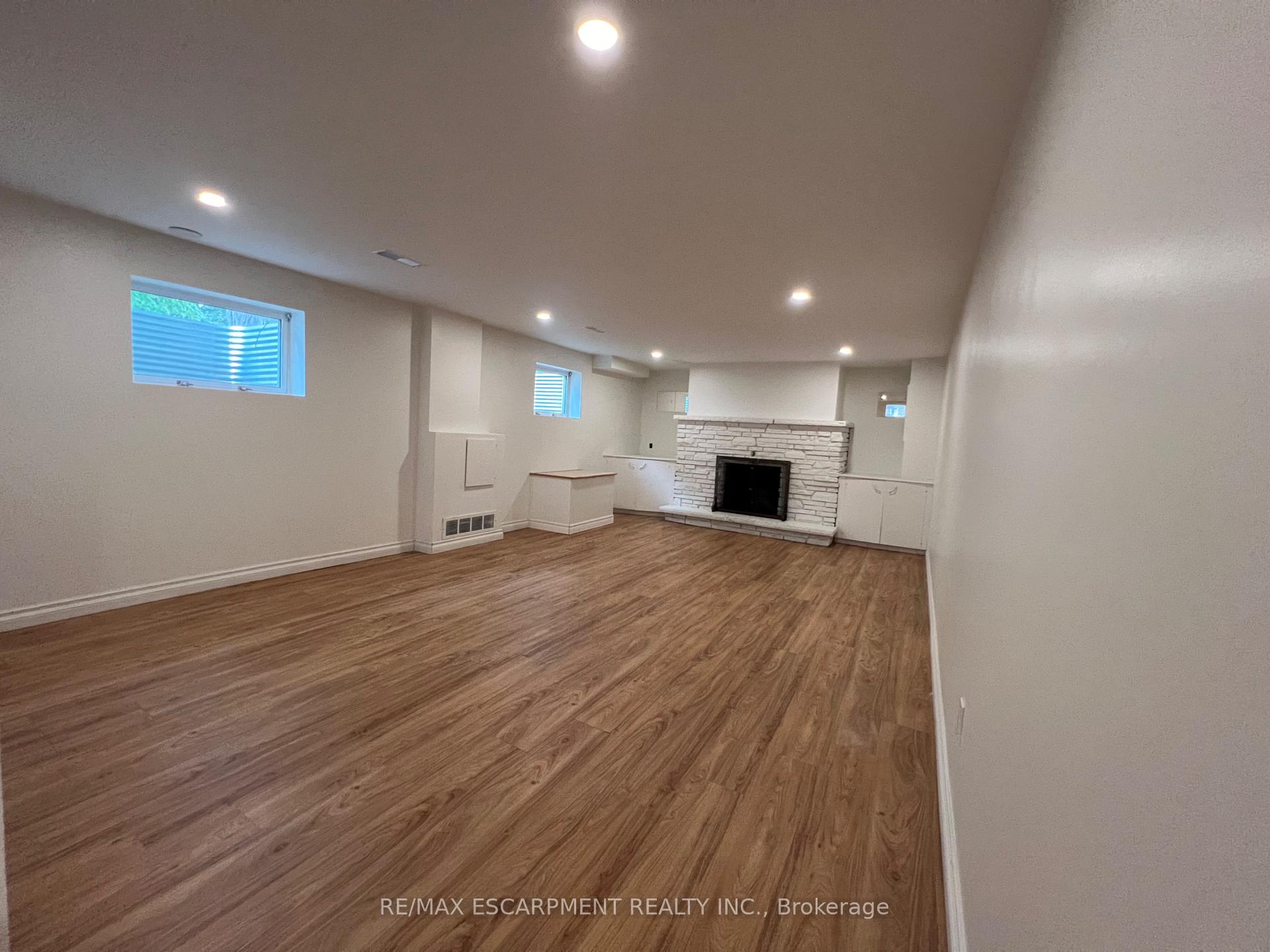Photo 4 of 9 Collingwood Street, Guelph, Riverside Park — HOMEH