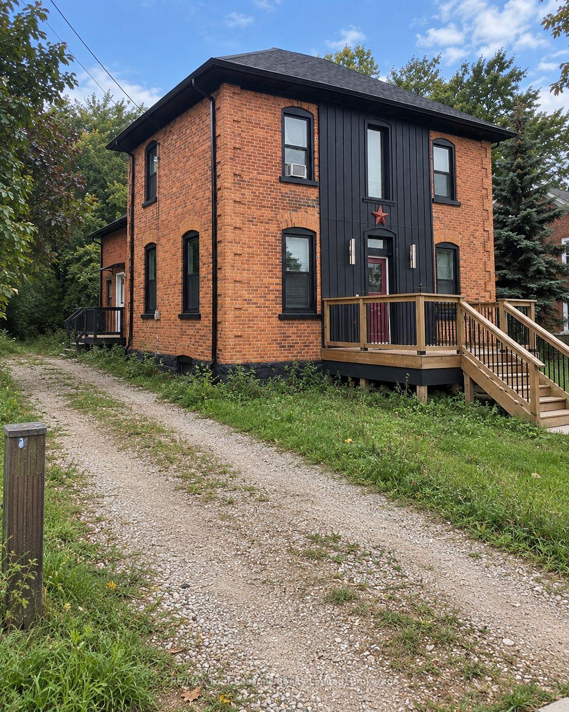 Photo 2 of 128 Denmark Street, Meaford — HOMEH