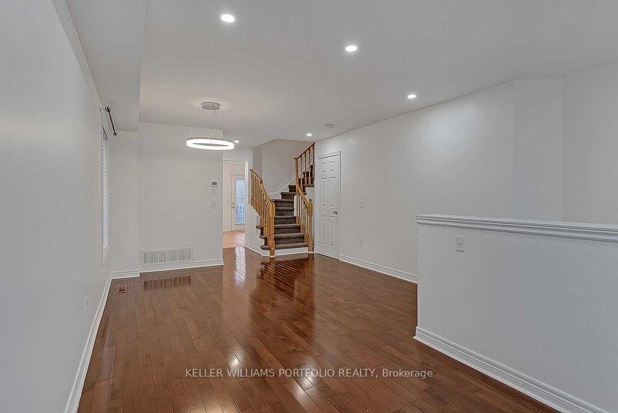 Photo 8 of 12 Bloomsbury Road, Markham, Greensborough — HOMEH