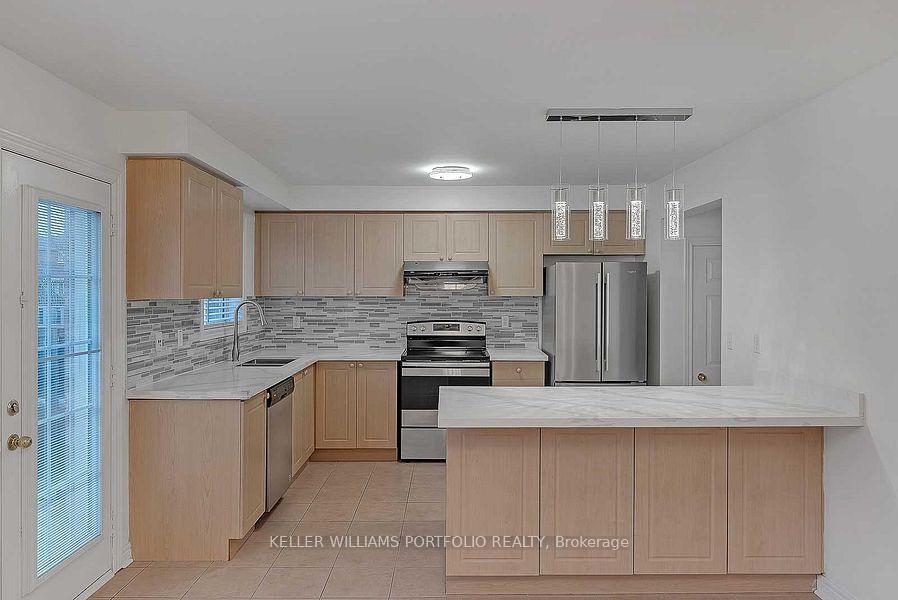 Photo 10 of 12 Bloomsbury Road, Markham, Greensborough — HOMEH