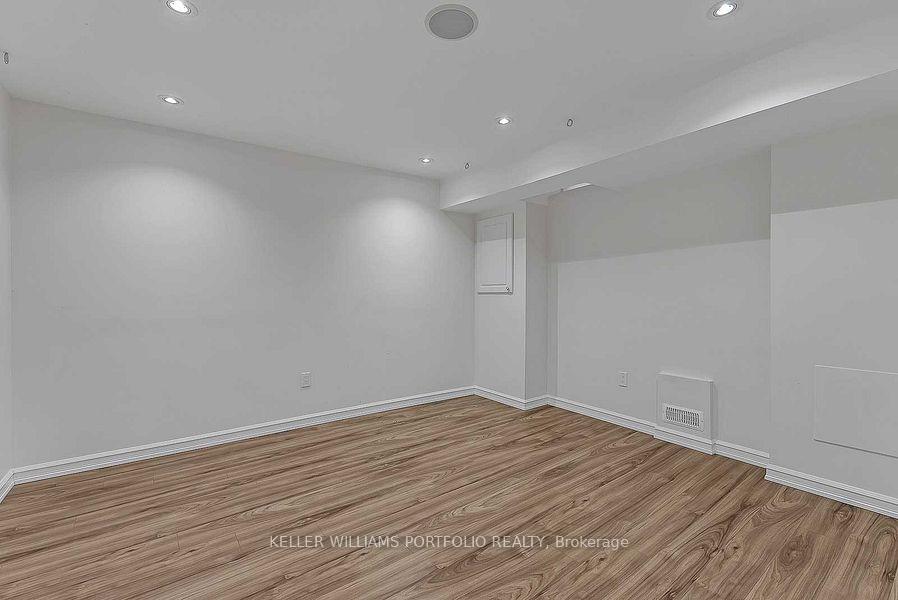 Photo 33 of 12 Bloomsbury Road, Markham, Greensborough — HOMEH