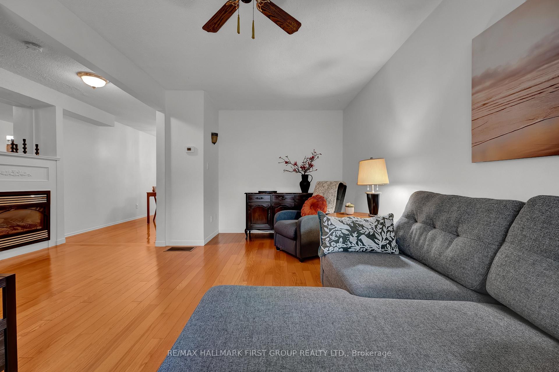Photo 12 of 963 Renfrew Court, Oshawa, Lakeview — HOMEH