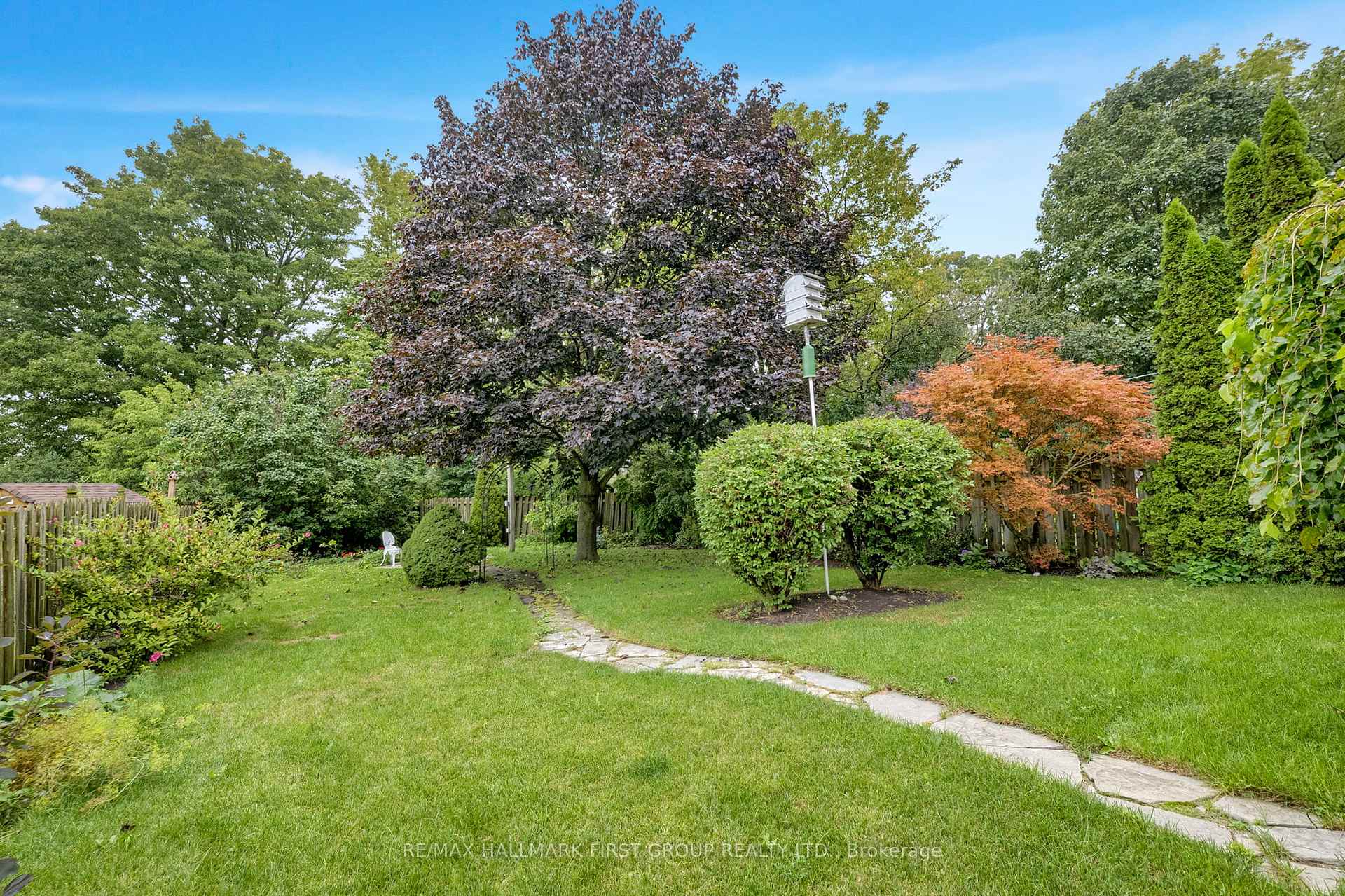 Photo 20 of 963 Renfrew Court, Oshawa, Lakeview — HOMEH