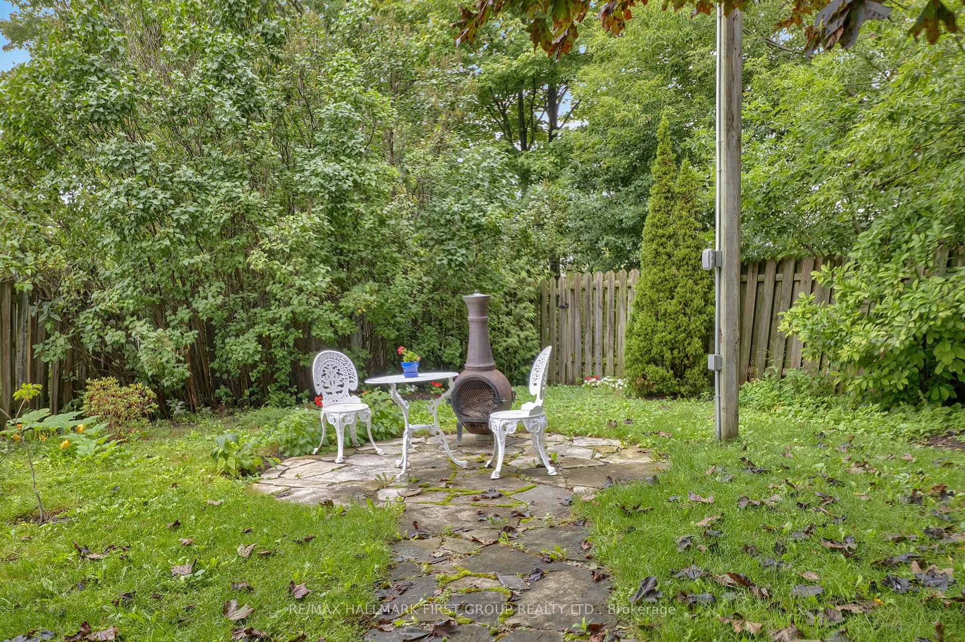 Photo 26 of 963 Renfrew Court, Oshawa, Lakeview — HOMEH