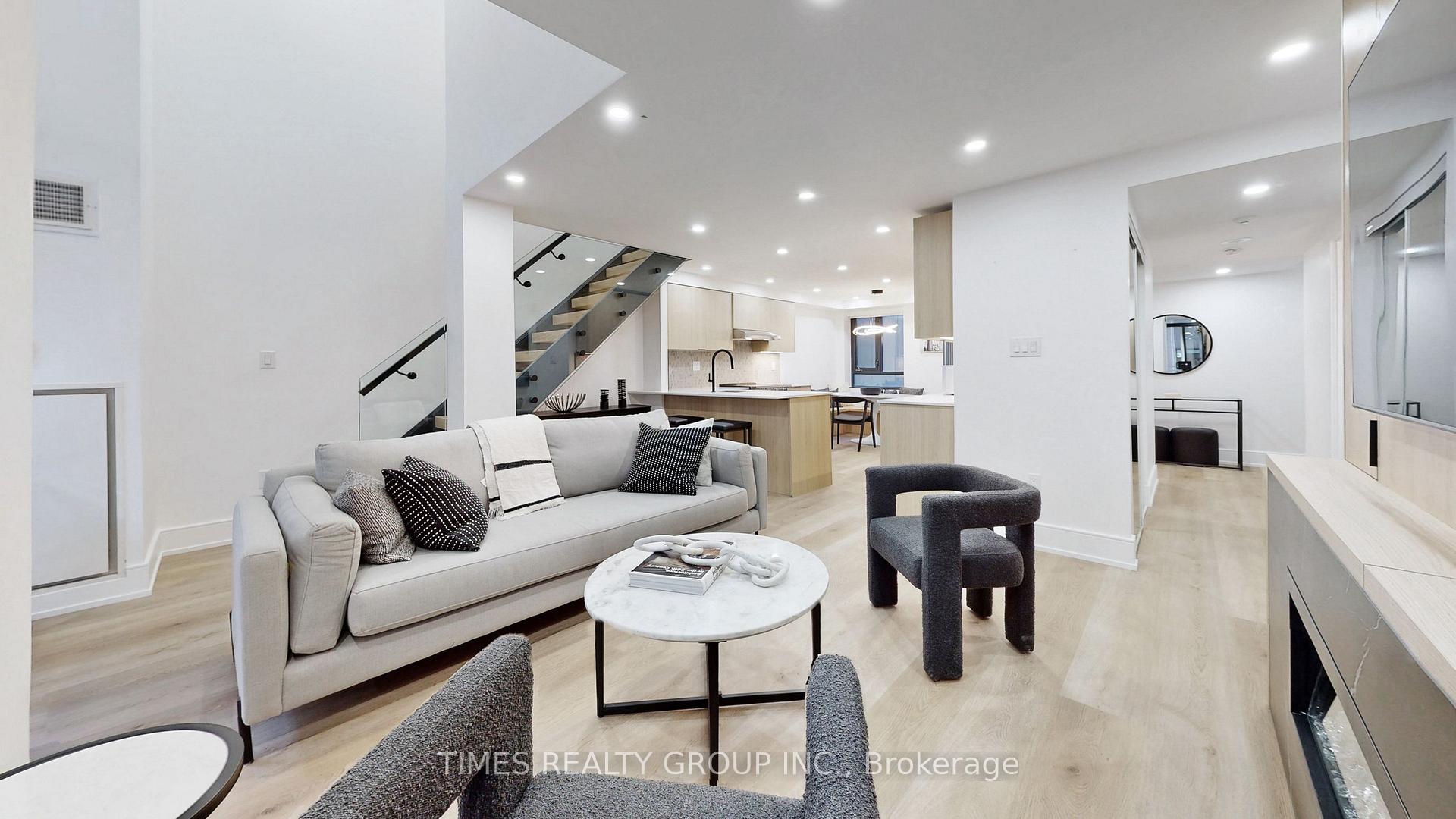 Photo 3 of Unit 504, 80 Cumberland Street, Toronto, The Annex — HOMEH