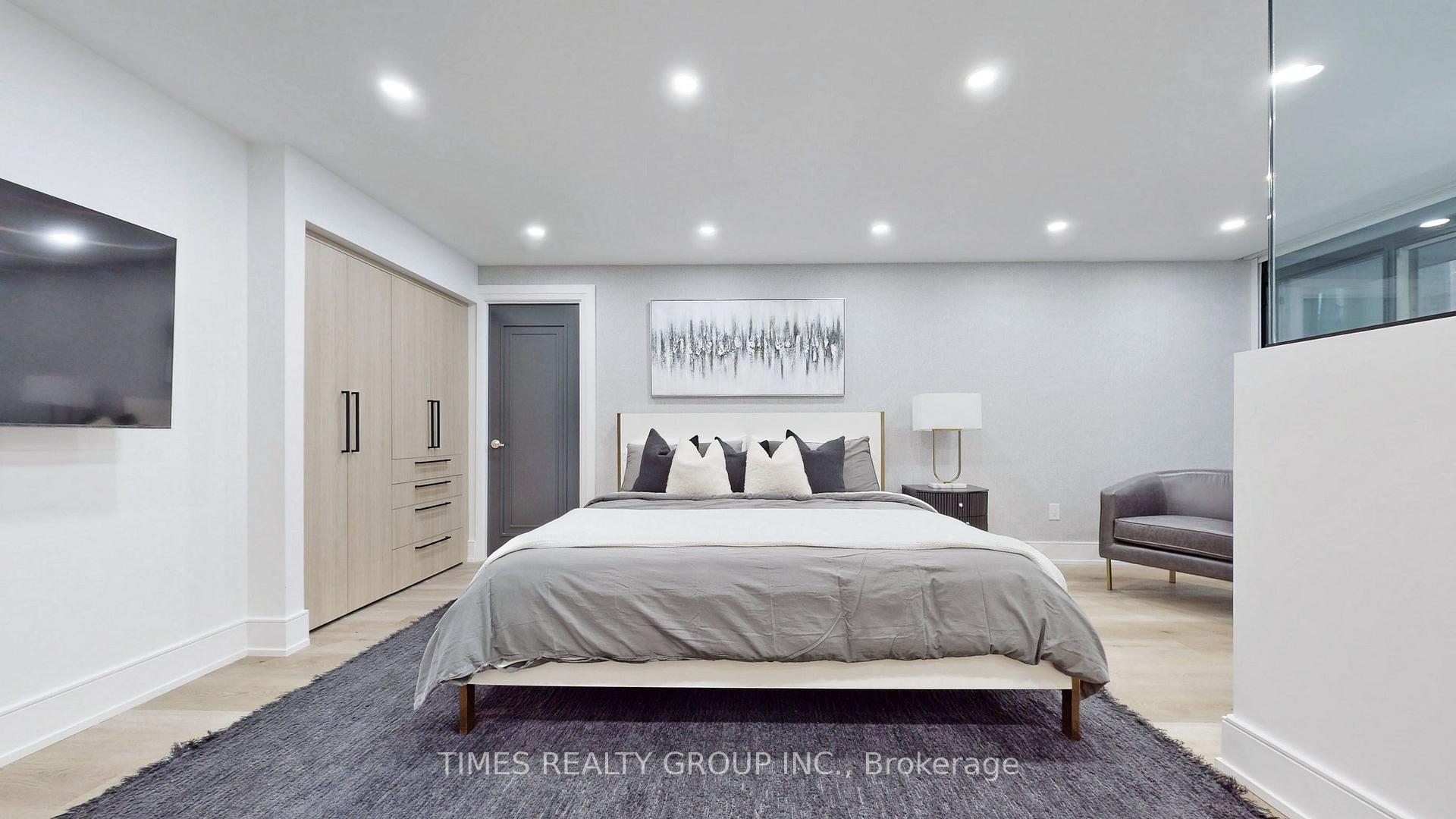 Photo 18 of Unit 504, 80 Cumberland Street, Toronto, The Annex — HOMEH