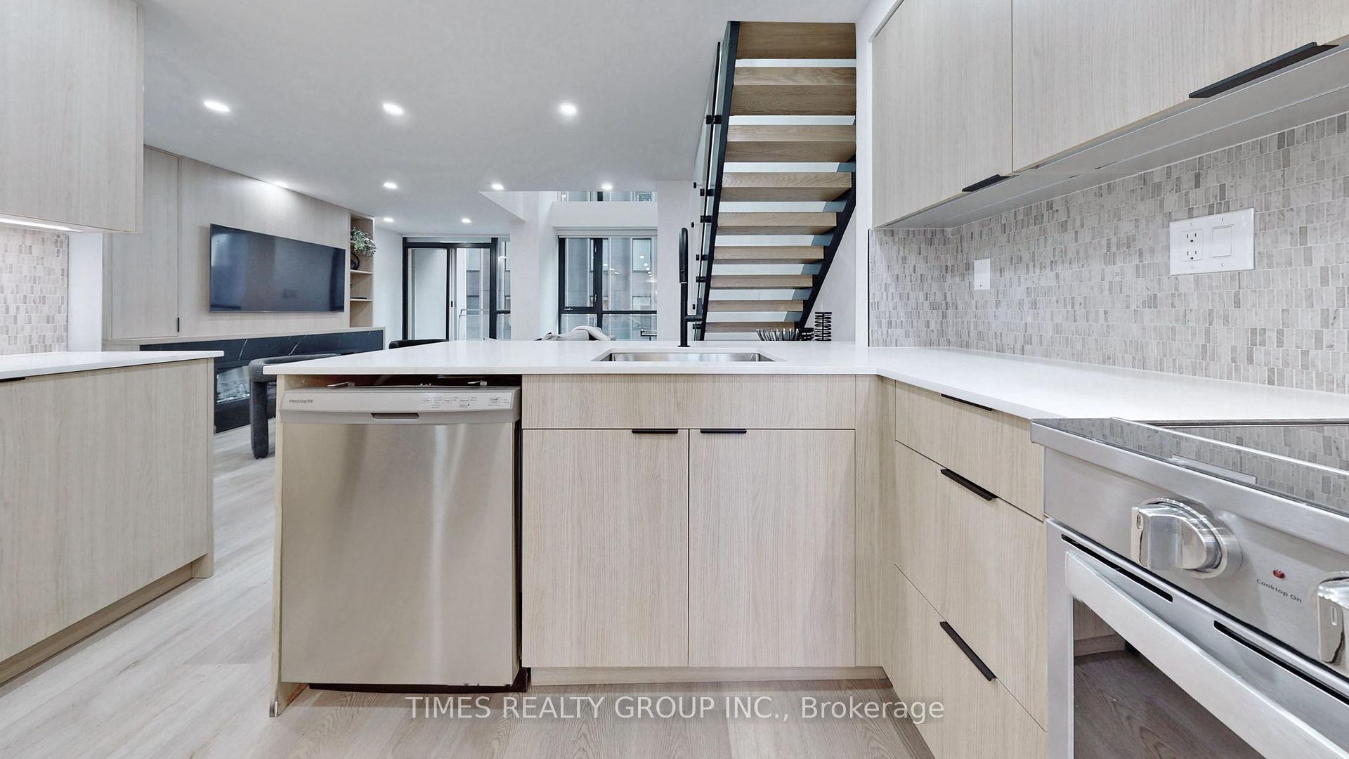 Photo 25 of Unit 504, 80 Cumberland Street, Toronto, The Annex — HOMEH