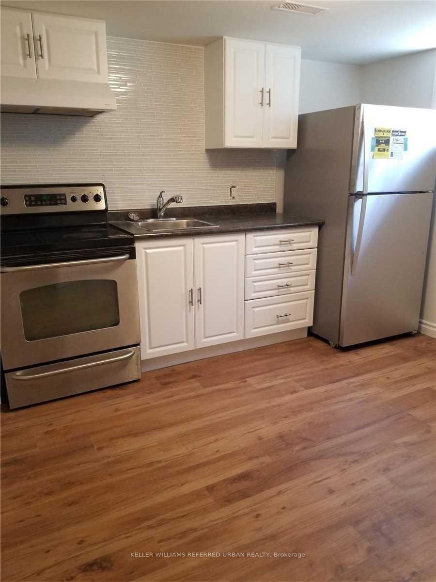 Photo 2 of Unit A, 173 Overbrook Place, North York, Bathurst Manor — HOMEH
