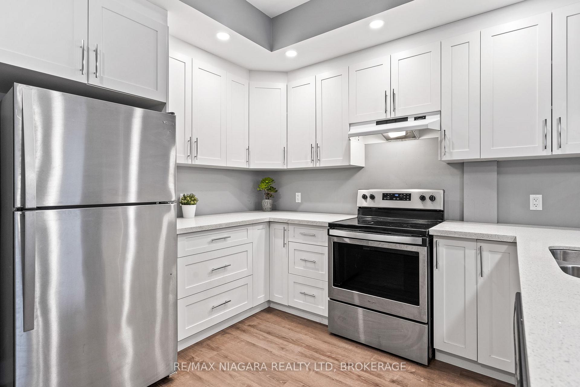 Photo 11 of Unit 110, 3710 Main Street, Niagara Falls, Chippawa — HOMEH
