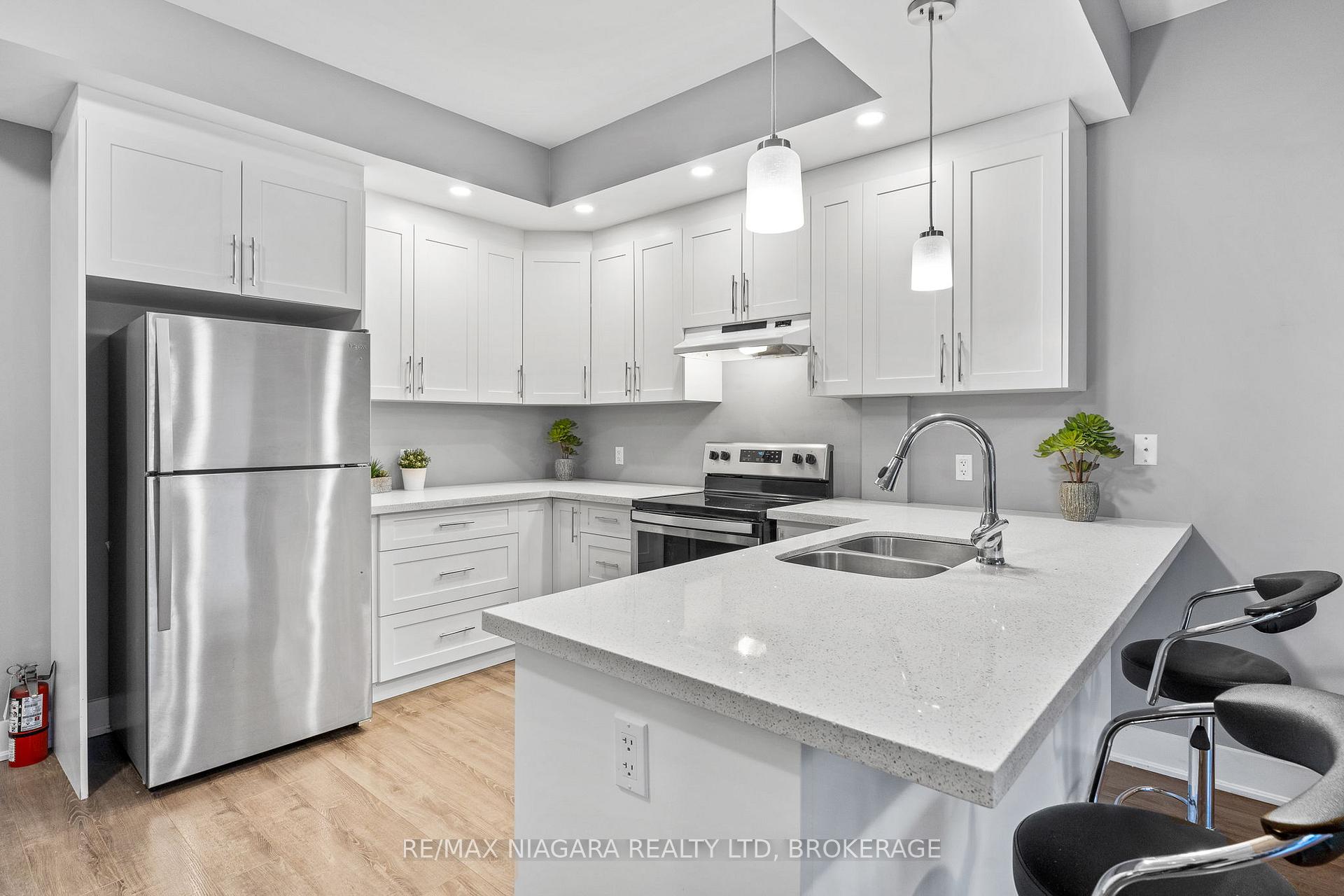 Photo 12 of Unit 110, 3710 Main Street, Niagara Falls, Chippawa — HOMEH