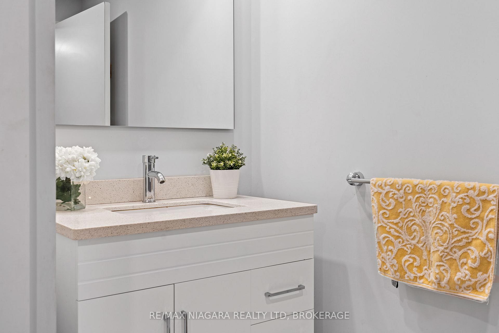 Photo 14 of Unit 110, 3710 Main Street, Niagara Falls, Chippawa — HOMEH