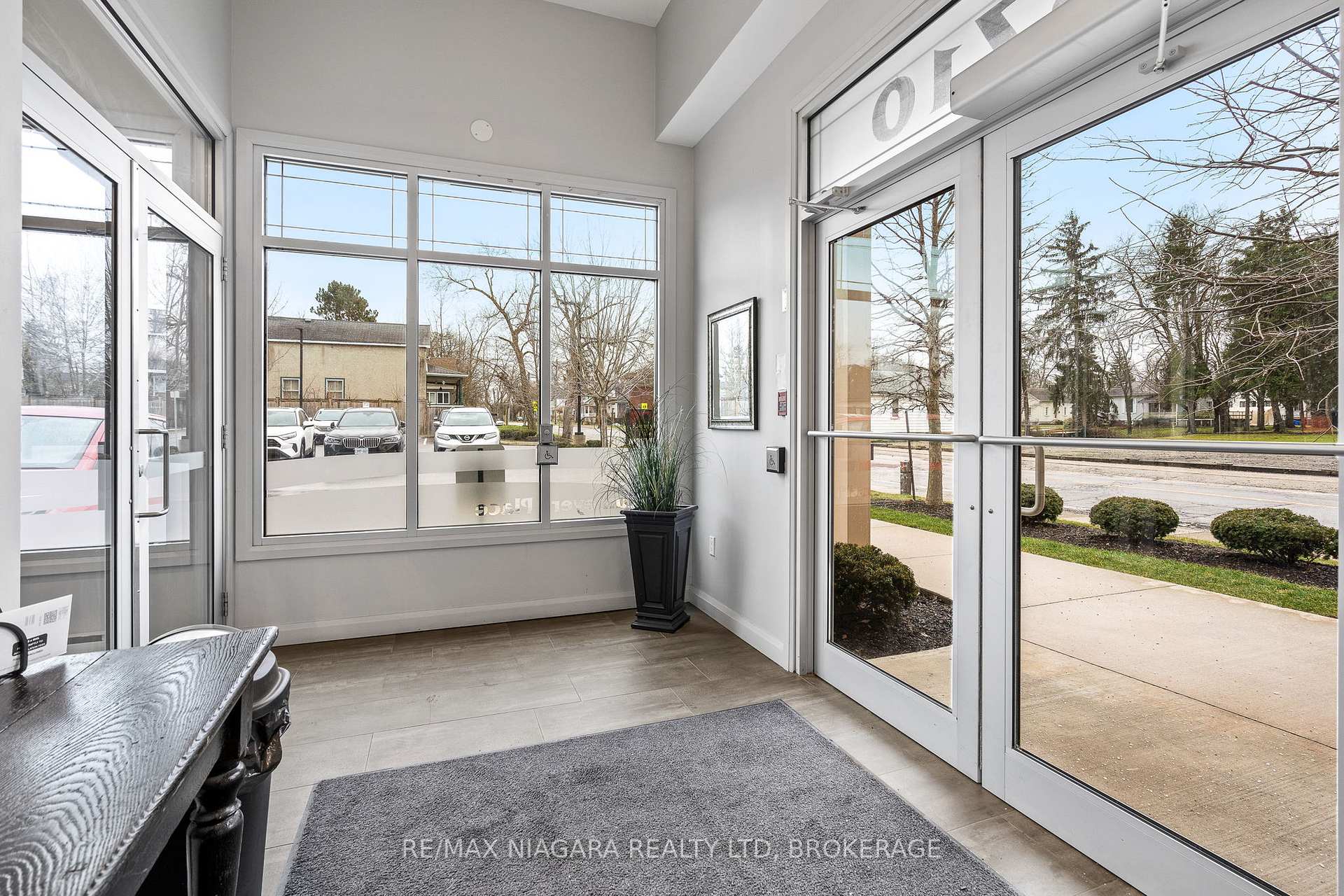 Photo 19 of Unit 110, 3710 Main Street, Niagara Falls, Chippawa — HOMEH