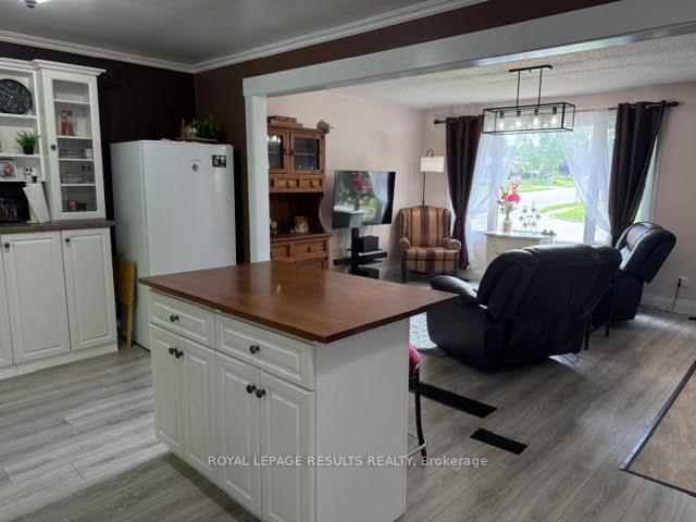 Photo 2 of 2 Northwood Place, St. Thomas — HOMEH