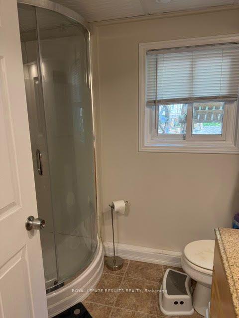 Photo 3 of 2 Northwood Place, St. Thomas — HOMEH