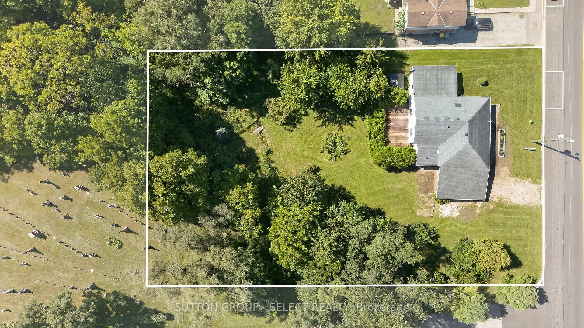 Photo of 1825 Longwoods Drive