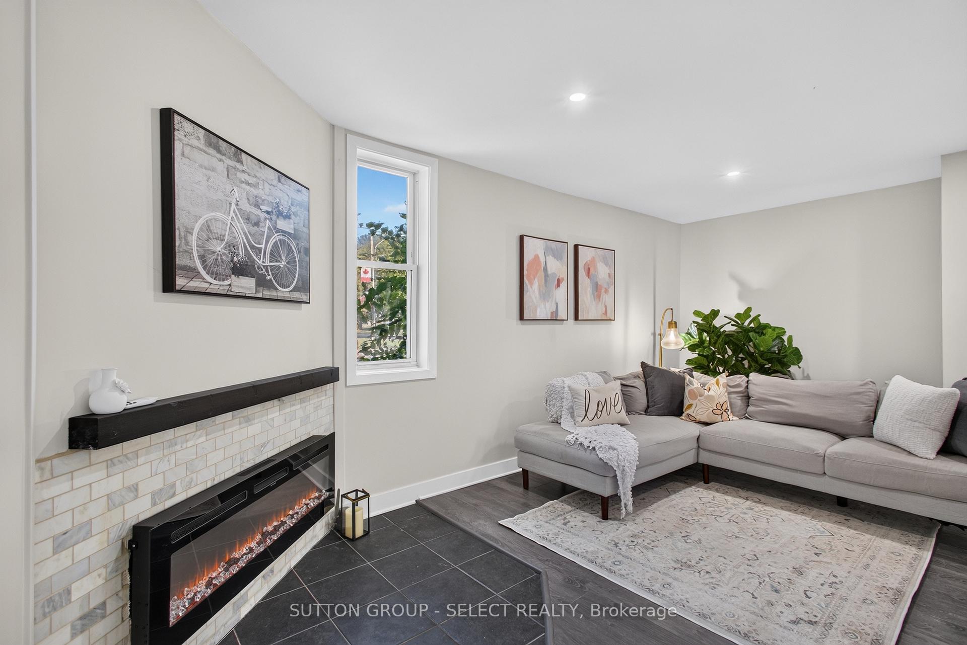 Photo 9 of 1825 Longwoods Drive, Southwest Middlesex, Wardsville — HOMEH