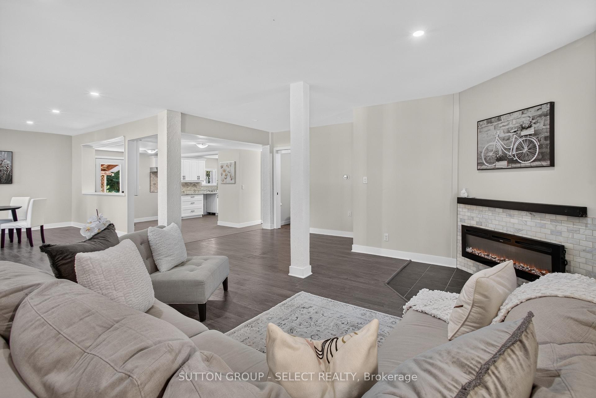 Photo 10 of 1825 Longwoods Drive, Southwest Middlesex, Wardsville — HOMEH