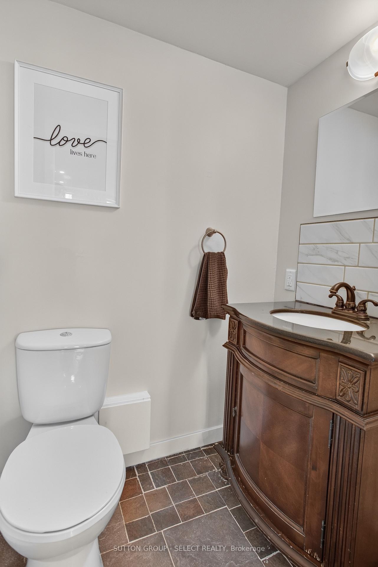 Photo 15 of 1825 Longwoods Drive, Southwest Middlesex, Wardsville — HOMEH
