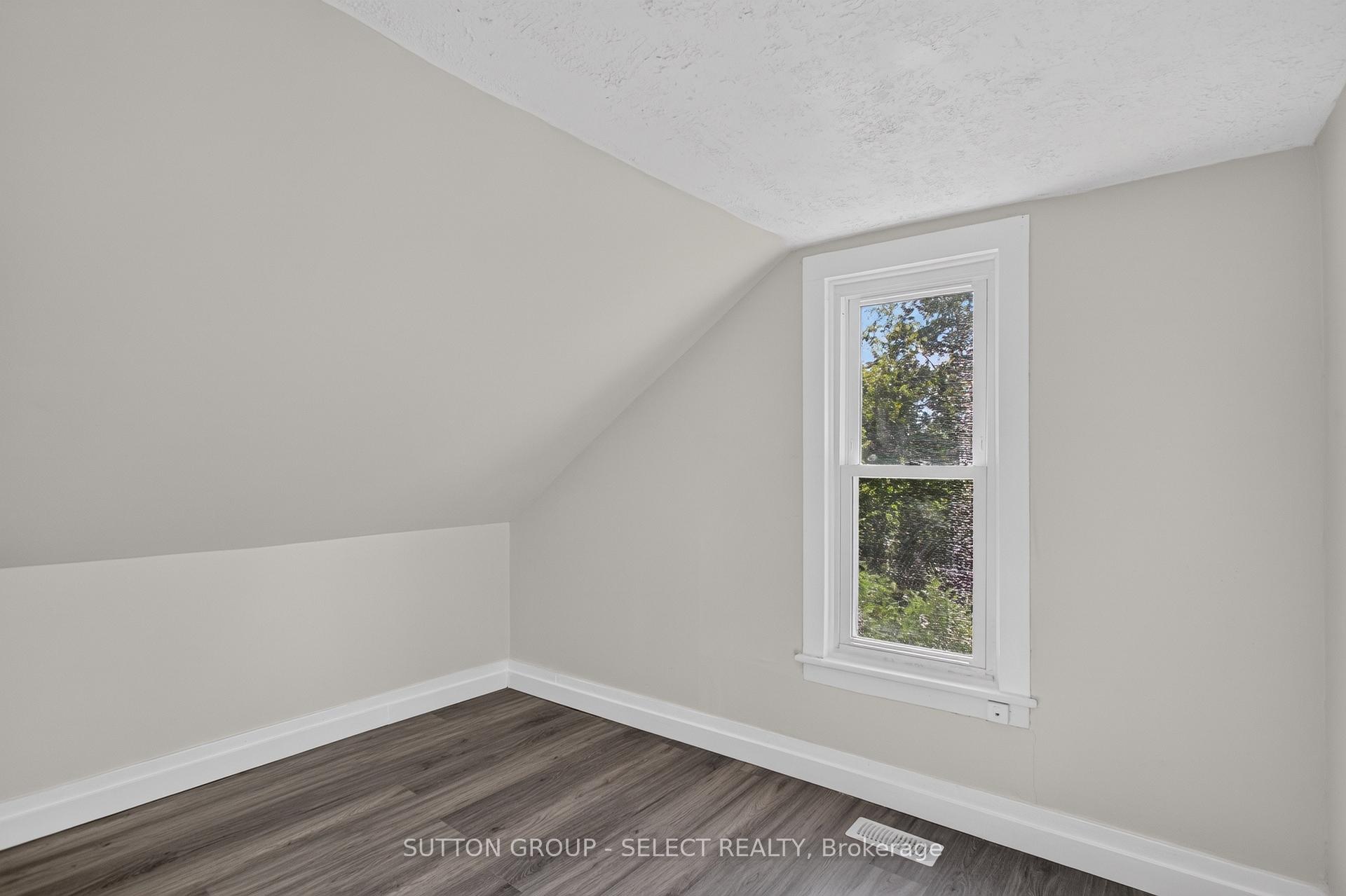 Photo 28 of 1825 Longwoods Drive, Southwest Middlesex, Wardsville — HOMEH