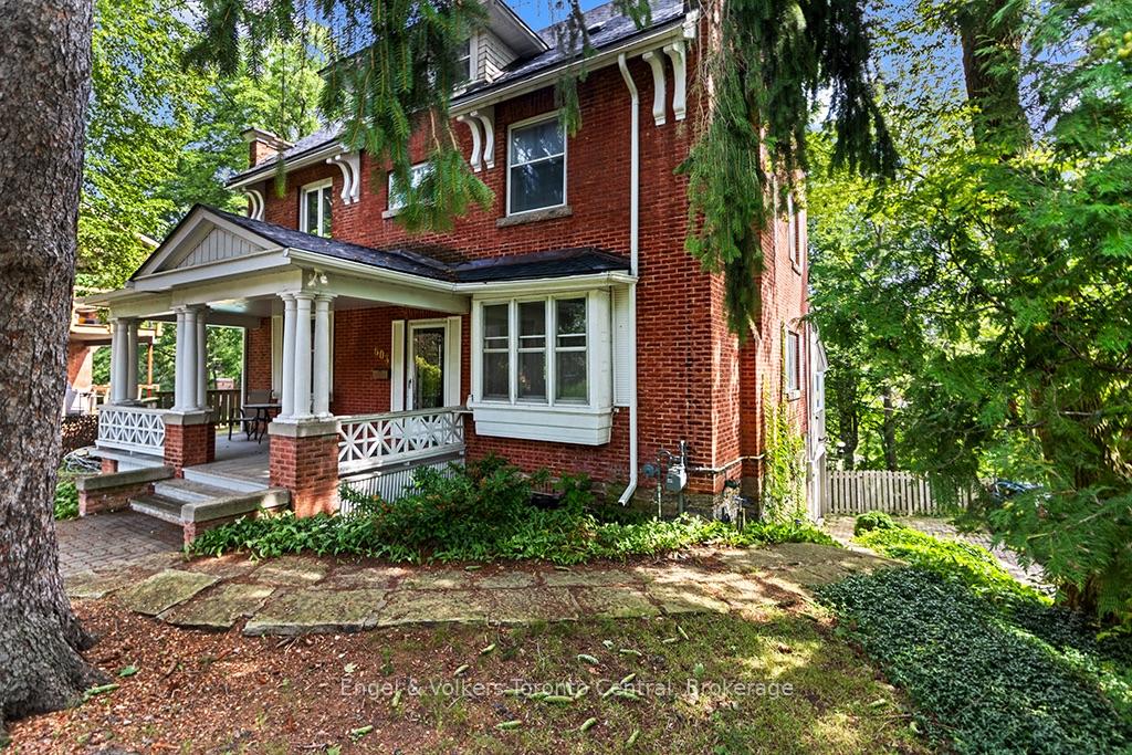 Front of 603 2nd Avenue W