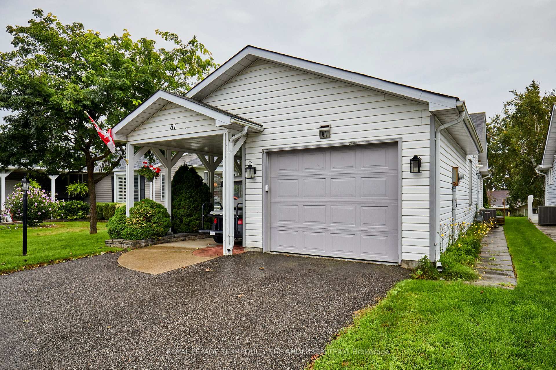 Photo 2 of 81 Wilmot Trail, Clarington, Newcastle — HOMEH