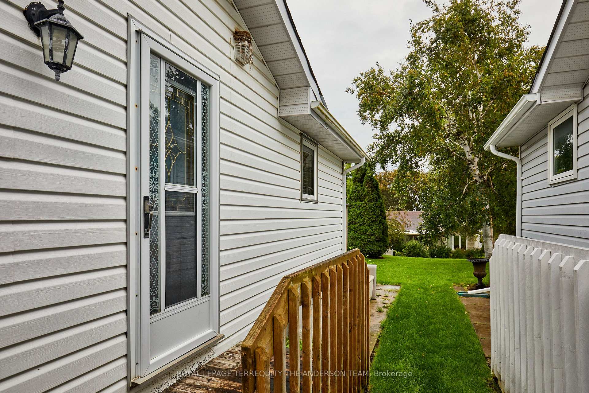 Photo 5 of 81 Wilmot Trail, Clarington, Newcastle — HOMEH
