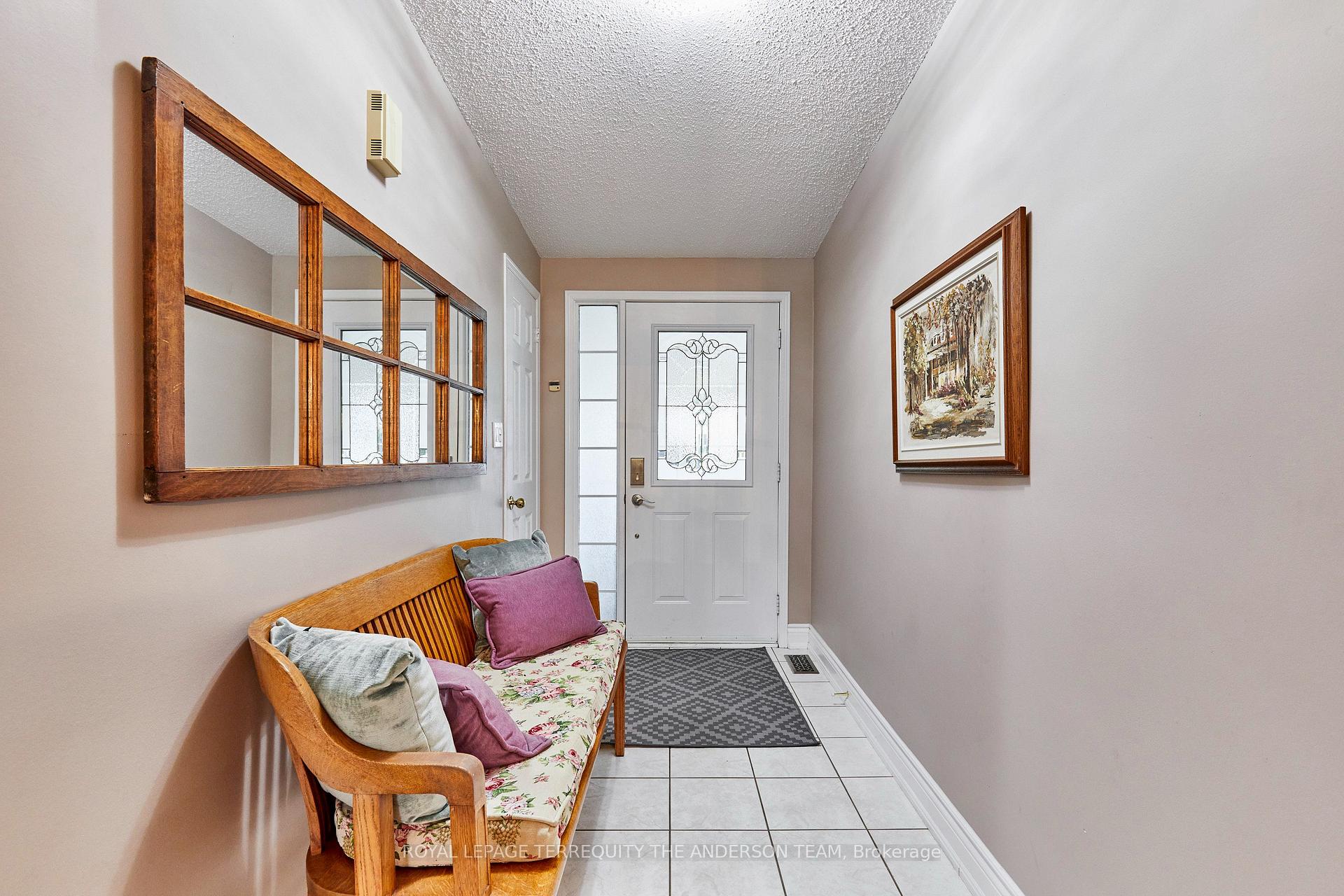 Photo 17 of 81 Wilmot Trail, Clarington, Newcastle — HOMEH
