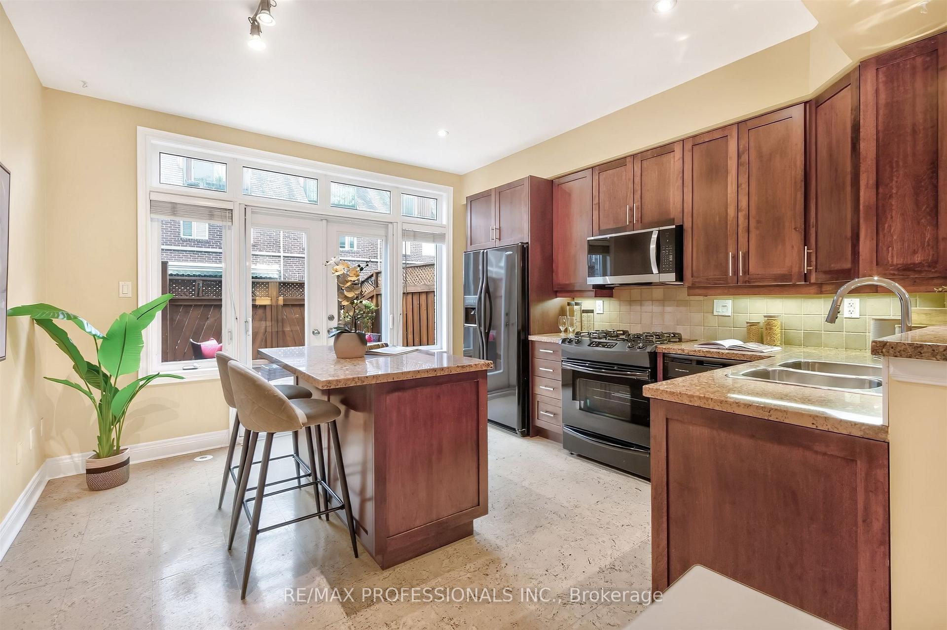 Photo 18 of 80 Furrow Lane, Etobicoke, Islington-City Centre West — HOMEH