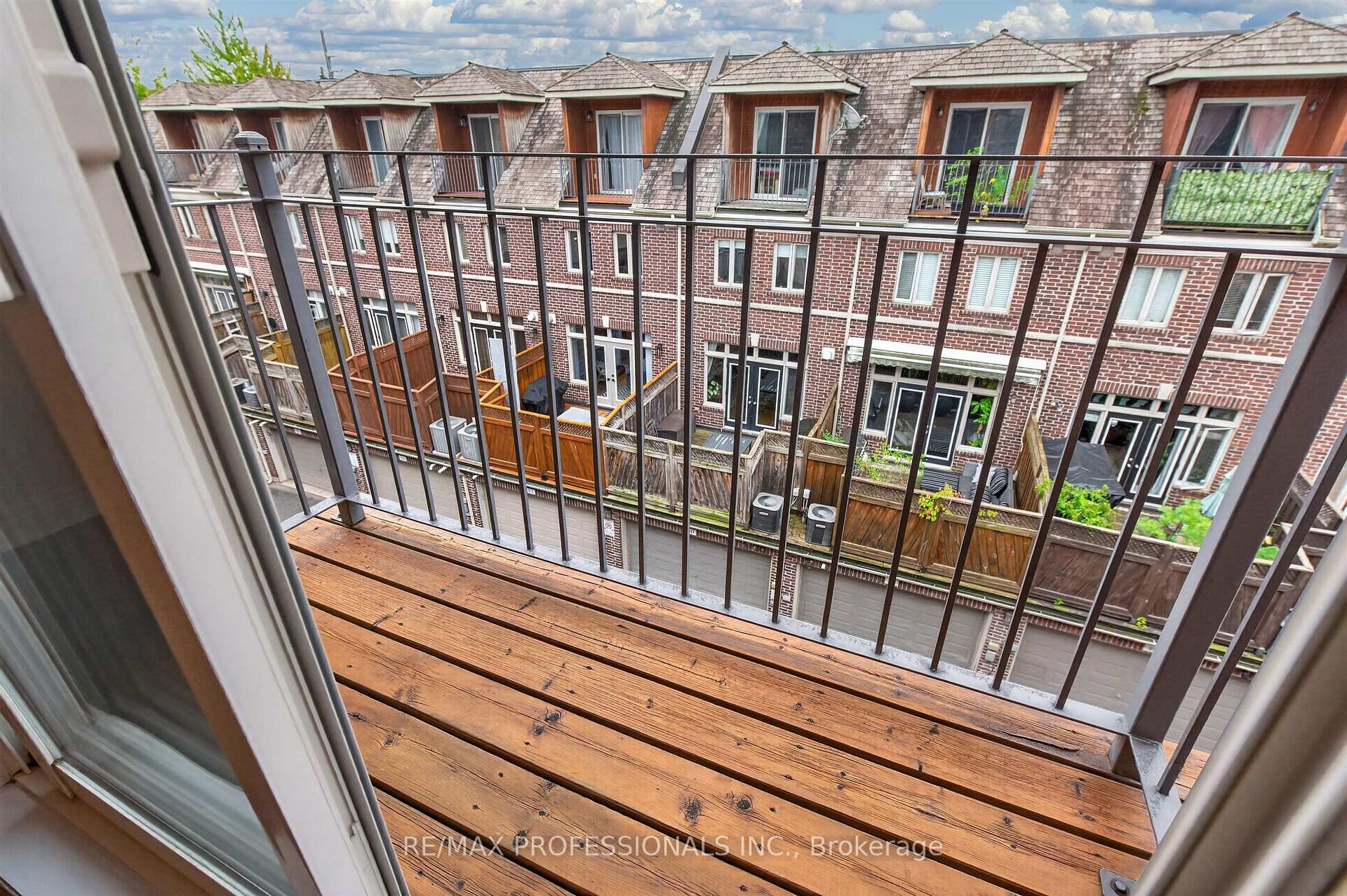 Photo 36 of 80 Furrow Lane, Etobicoke, Islington-City Centre West — HOMEH