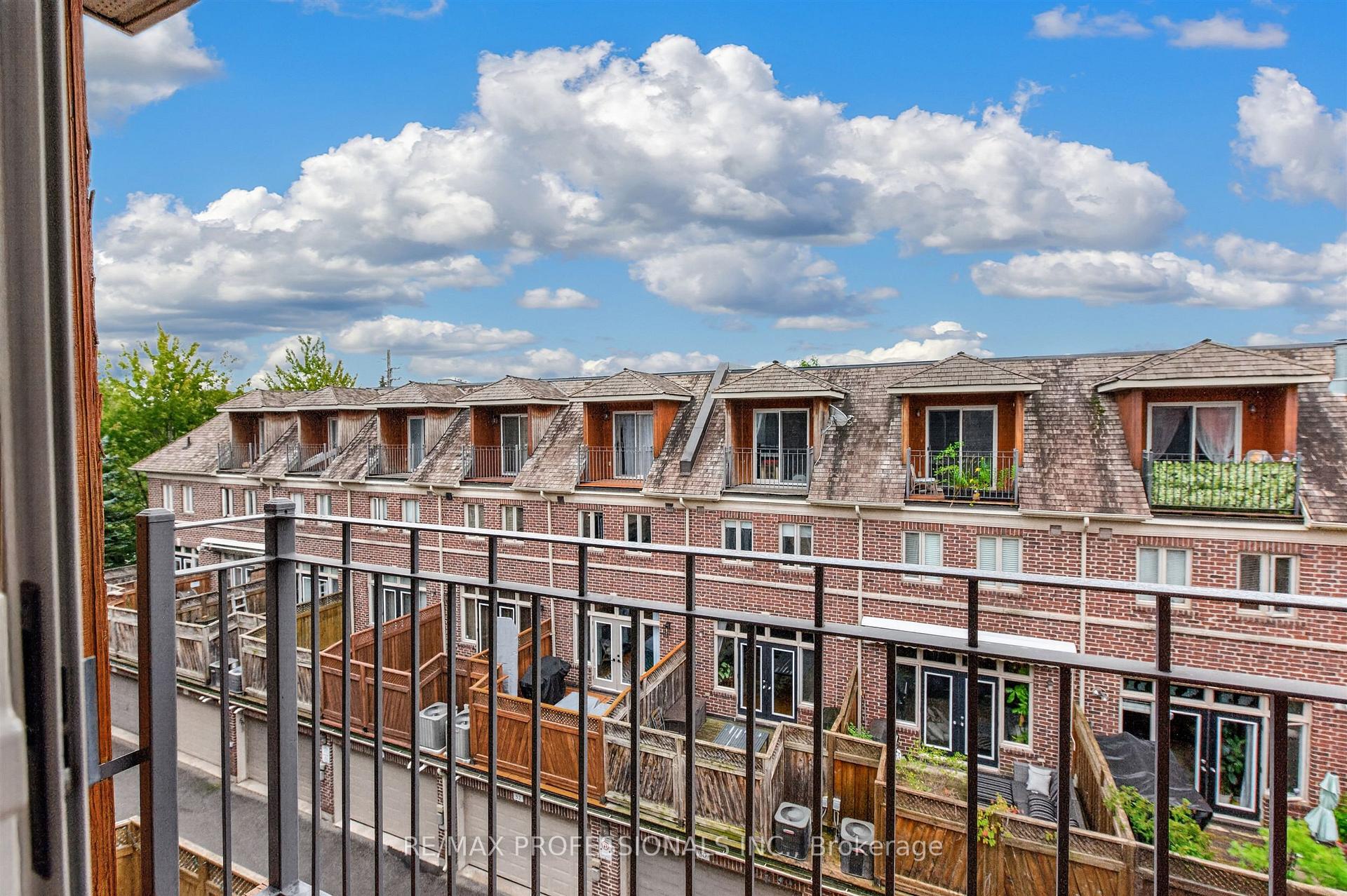 Photo 37 of 80 Furrow Lane, Etobicoke, Islington-City Centre West — HOMEH