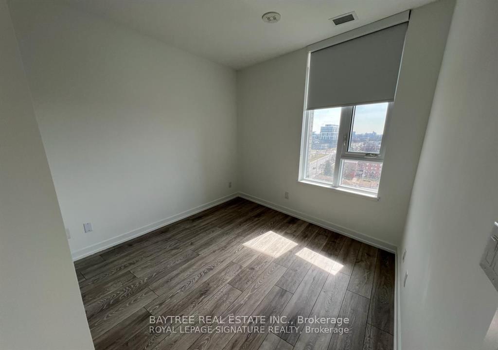 Photo 4 of Unit 603, 95 Oneida Crescent, Richmond Hill, Langstaff — HOMEH