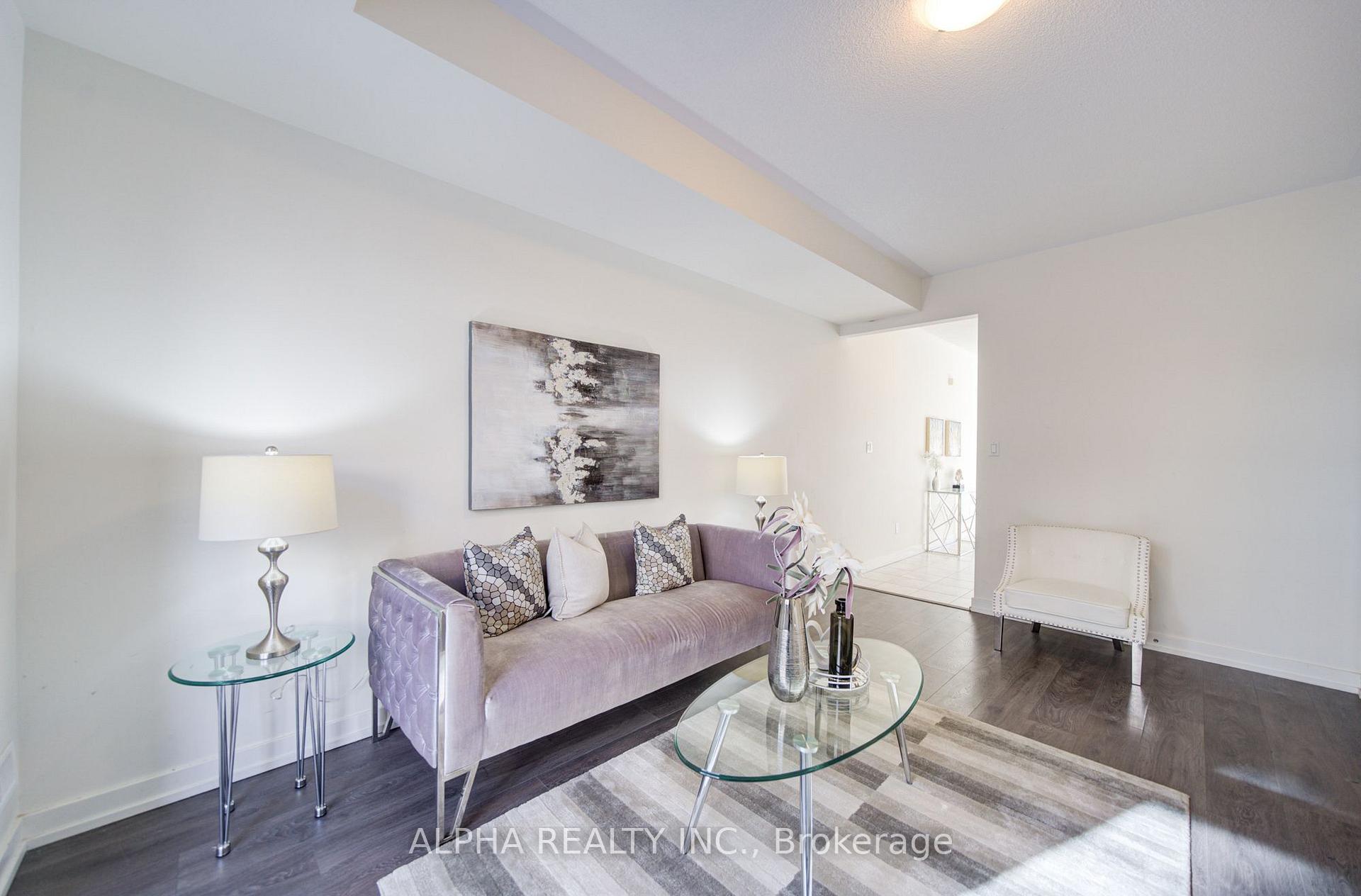 Photo 11 of 179 Squire Crescent, Oakville, Glenorchy — HOMEH