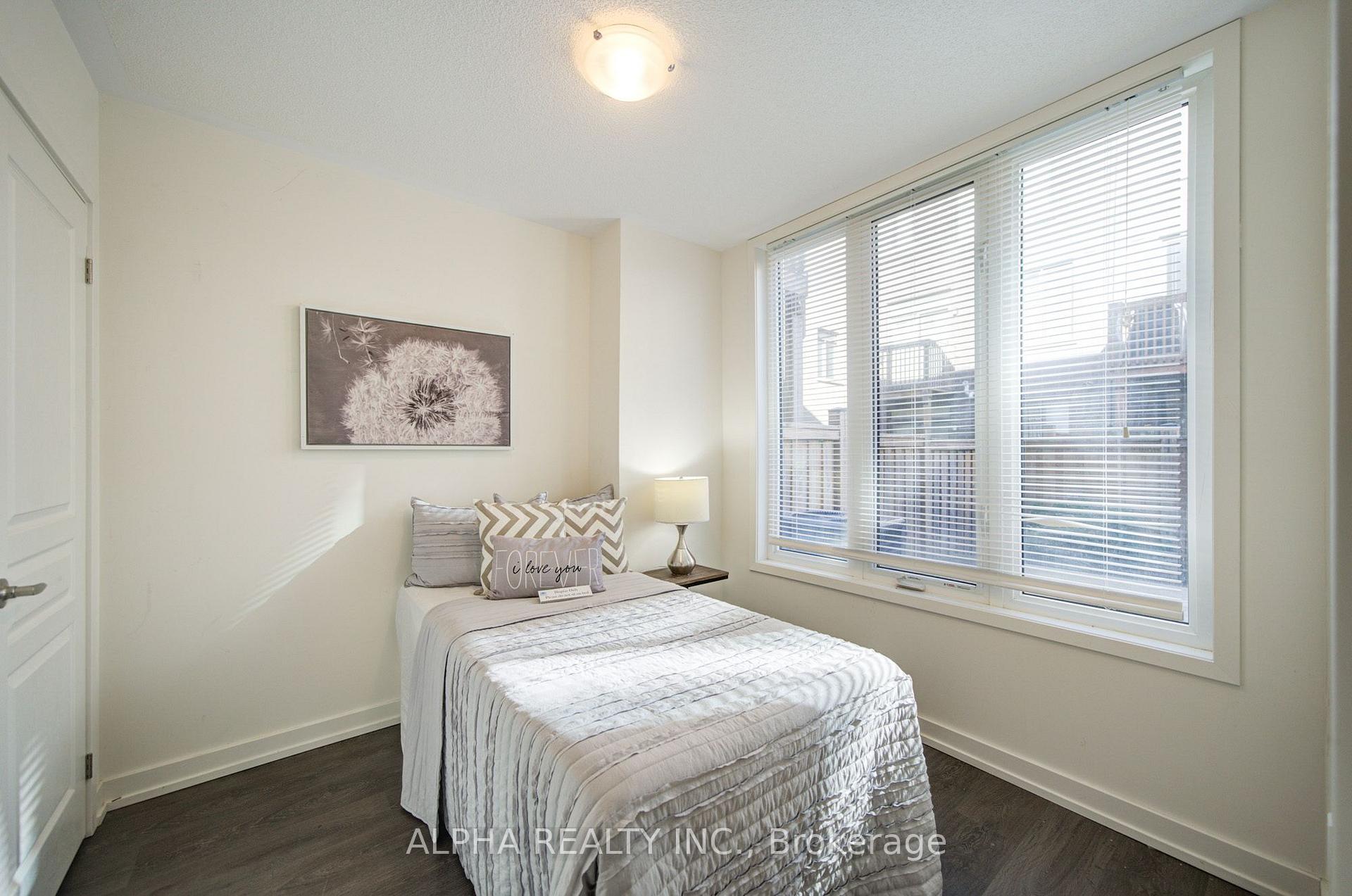 Photo 15 of 179 Squire Crescent, Oakville, Glenorchy — HOMEH