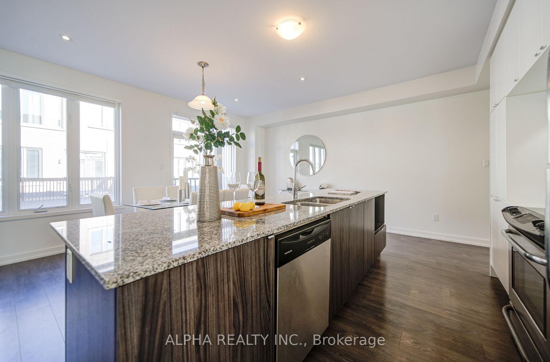 Photo 17 of 179 Squire Crescent, Oakville, Glenorchy — HOMEH