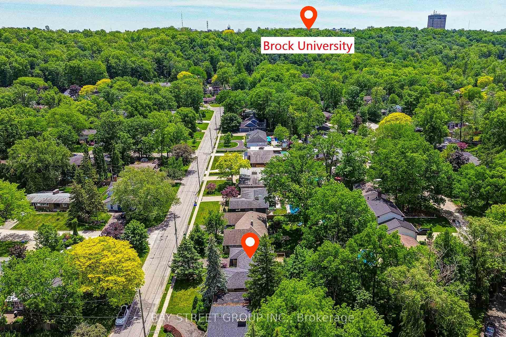 Photo 4 of 88 Marsdale Drive, St. Catharines, Glendale/Glenridge — HOMEH