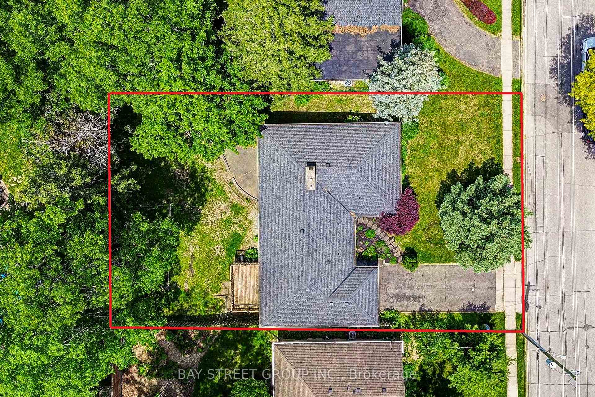 Photo 5 of 88 Marsdale Drive, St. Catharines, Glendale/Glenridge — HOMEH