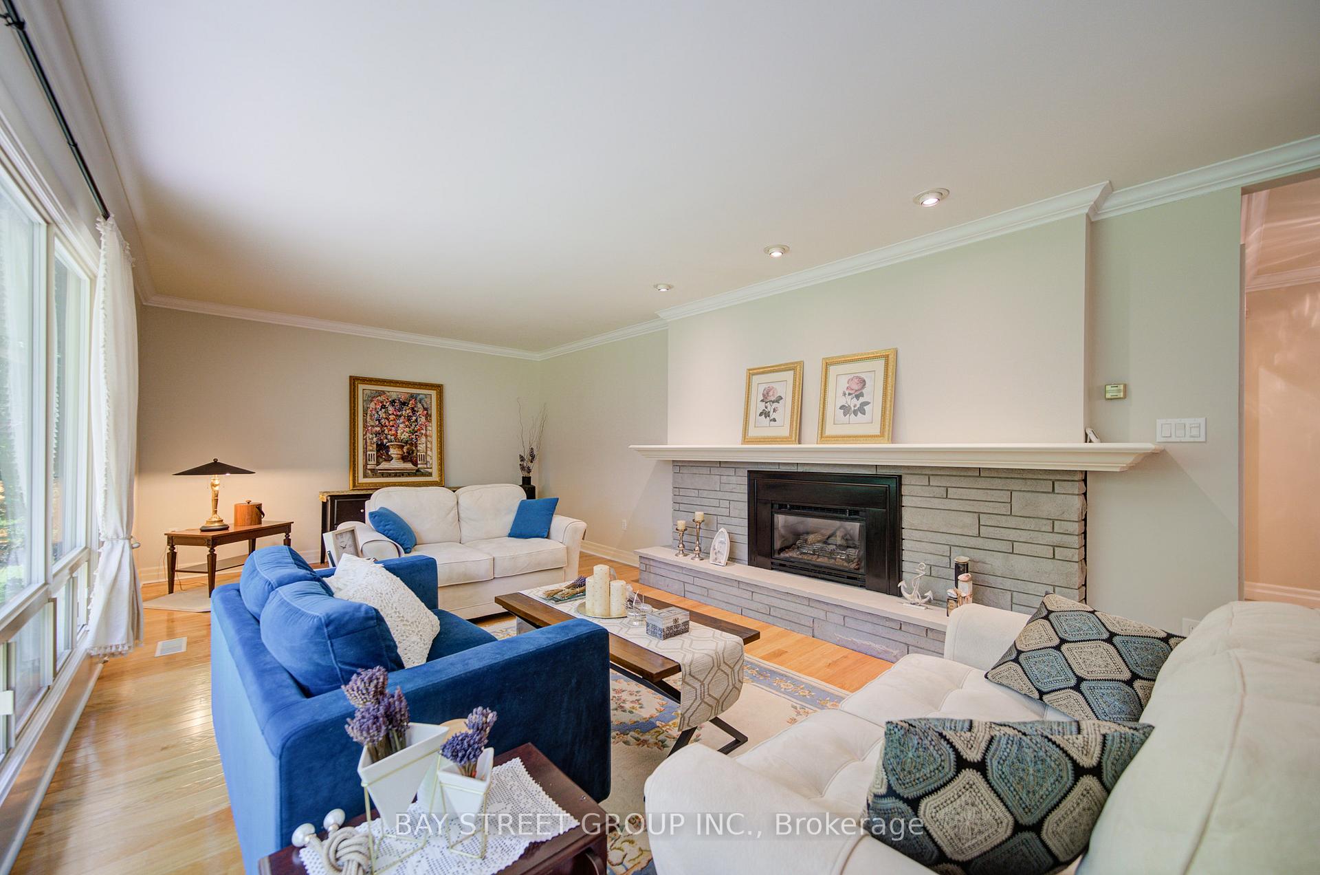 Photo 7 of 88 Marsdale Drive, St. Catharines, Glendale/Glenridge — HOMEH