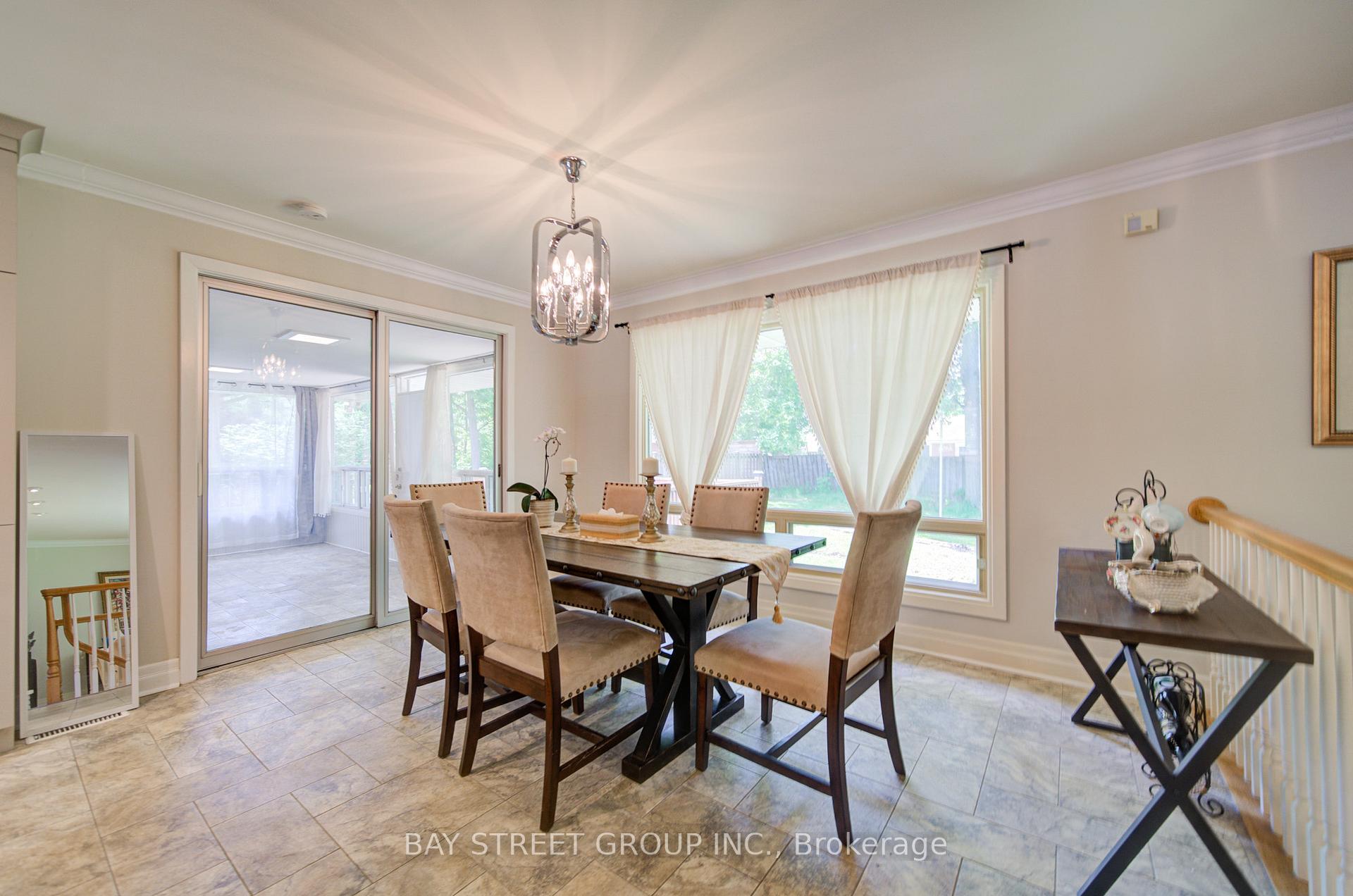 Photo 17 of 88 Marsdale Drive, St. Catharines, Glendale/Glenridge — HOMEH