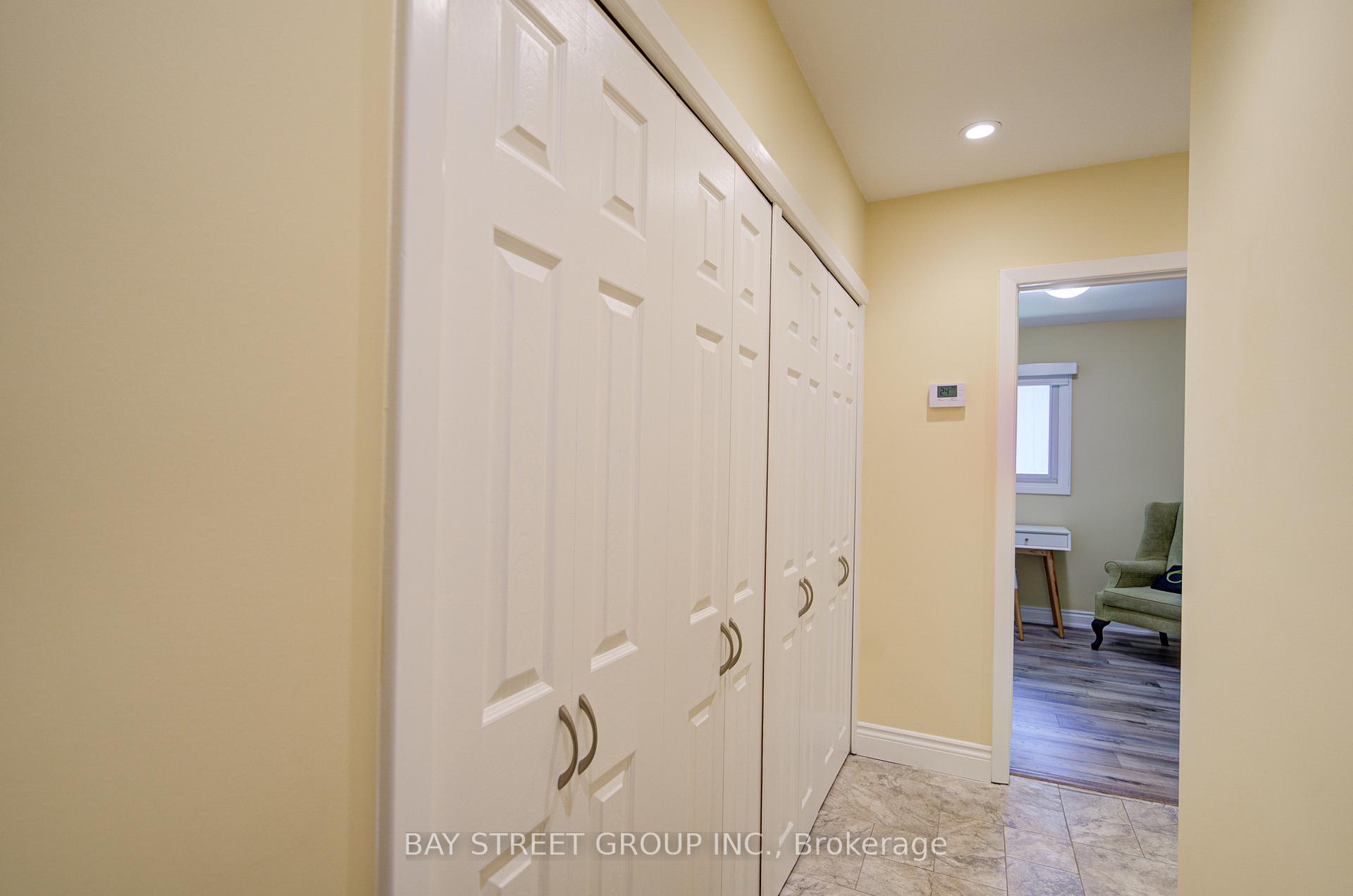 Photo 21 of 88 Marsdale Drive, St. Catharines, Glendale/Glenridge — HOMEH