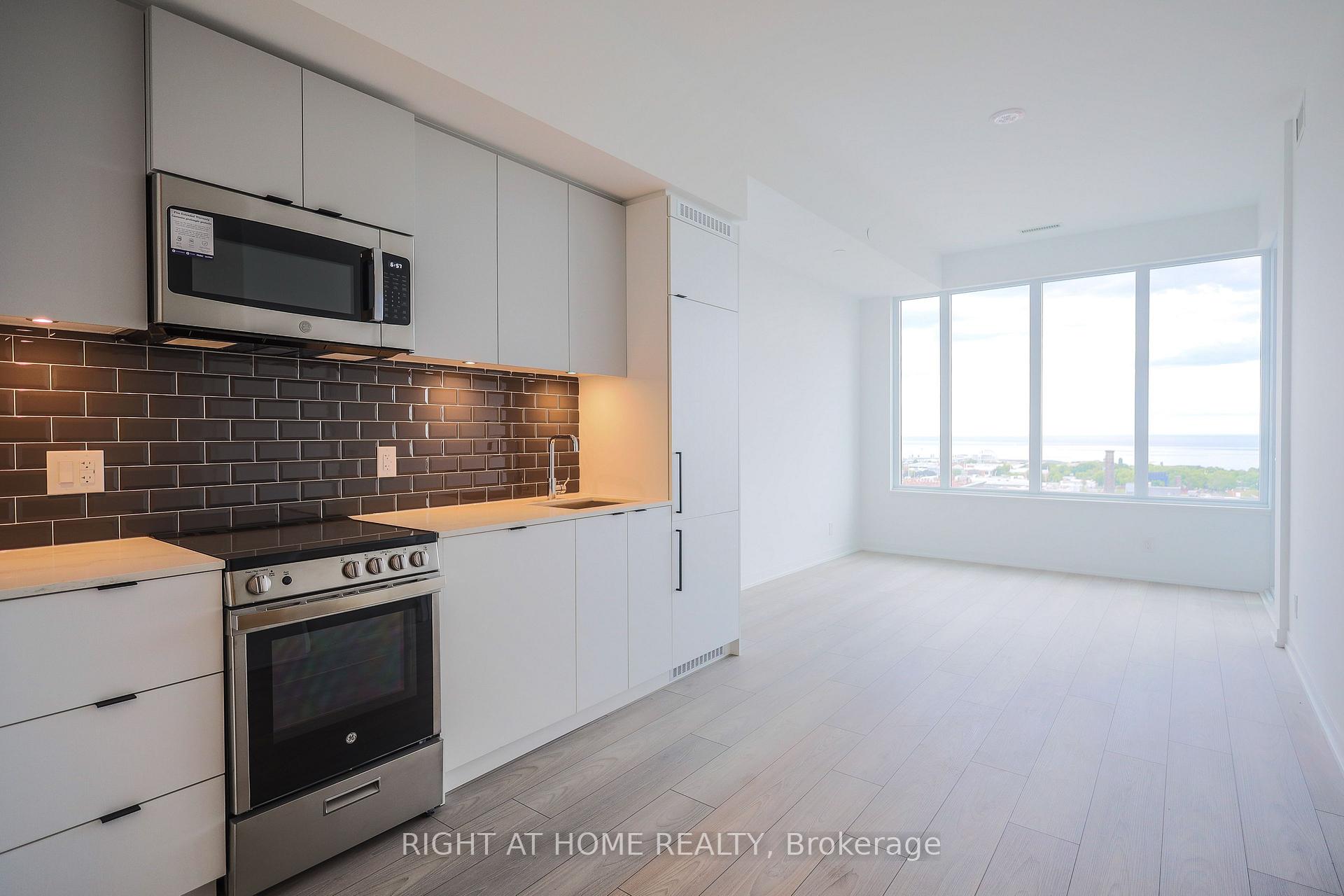 Photo 7 of Unit 420, 285 Dufferin Street, Toronto, South Parkdale — HOMEH