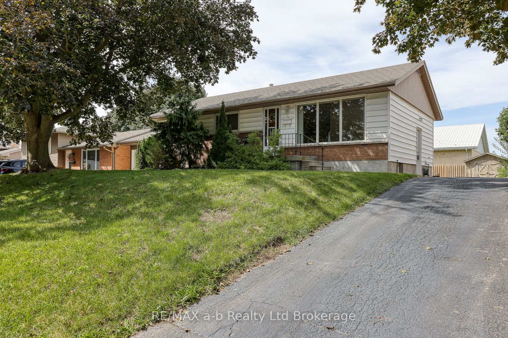 Front of 26 Glenn Avenue