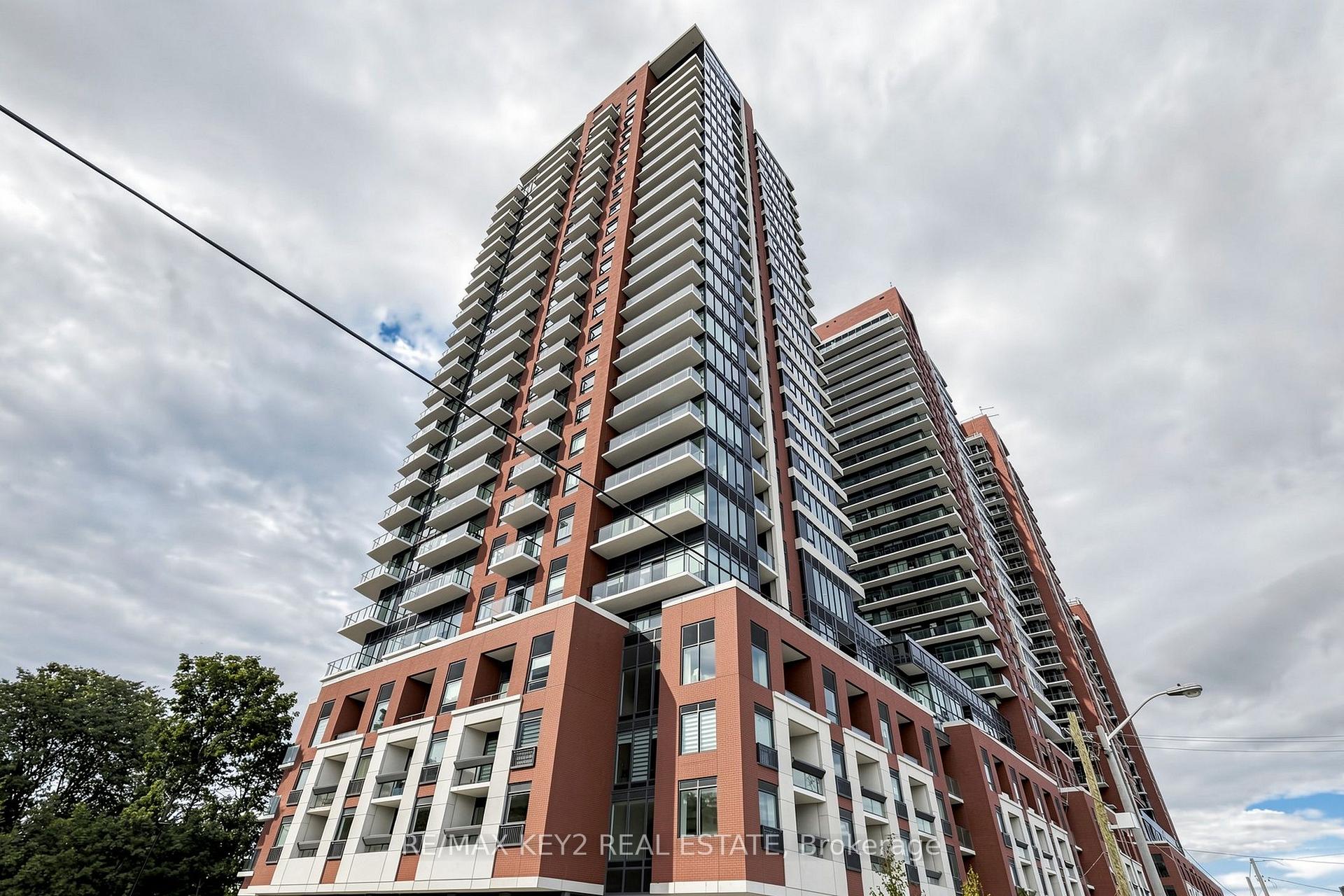 Front of Unit 2012, 4010 Eglinton Avenue W