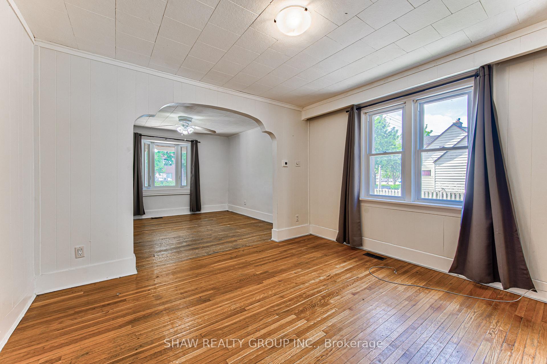 Photo 9 of 84 Franklin Street S, Kitchener, Stanley Park — HOMEH